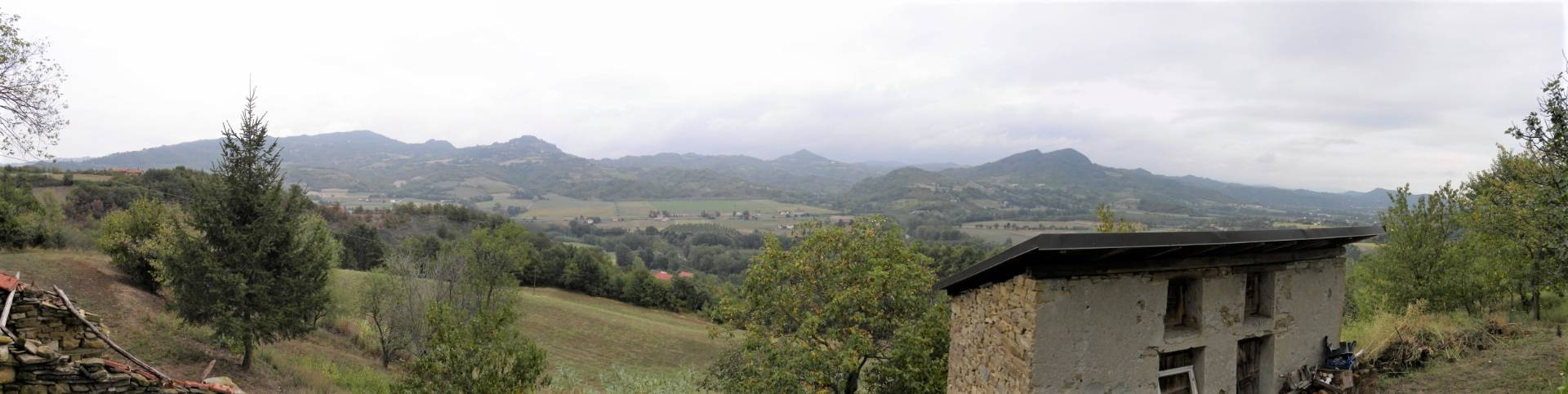 Cascinale / Podere in vendita a Denice