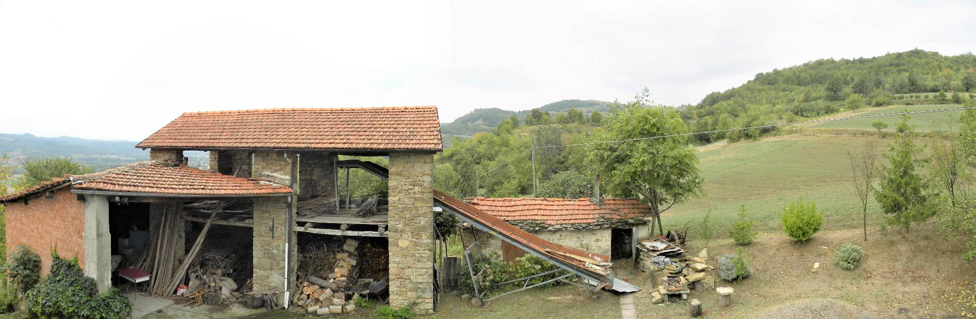 Cascinale / Podere in vendita a Denice