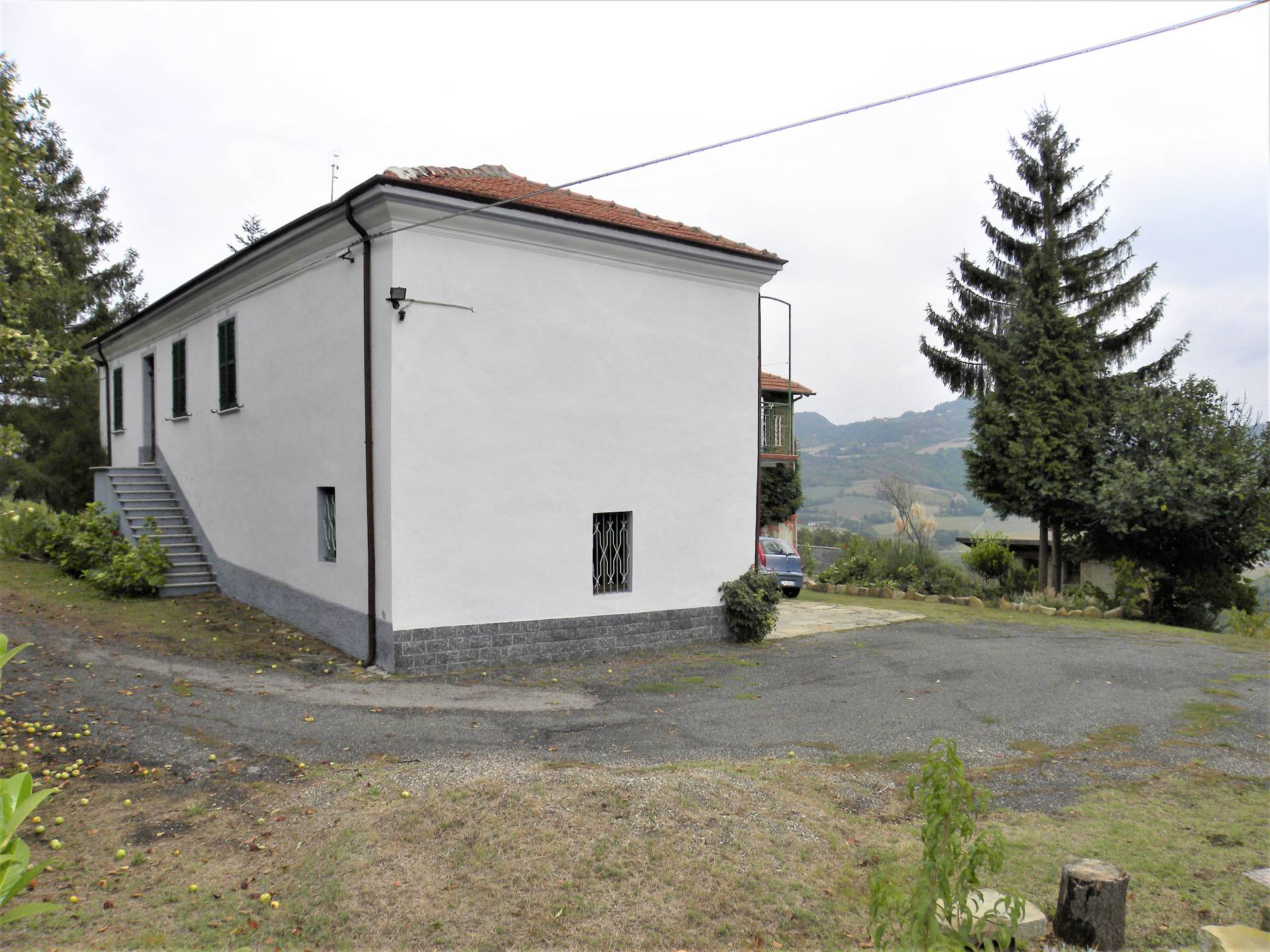 Cascinale / Podere in vendita a Denice