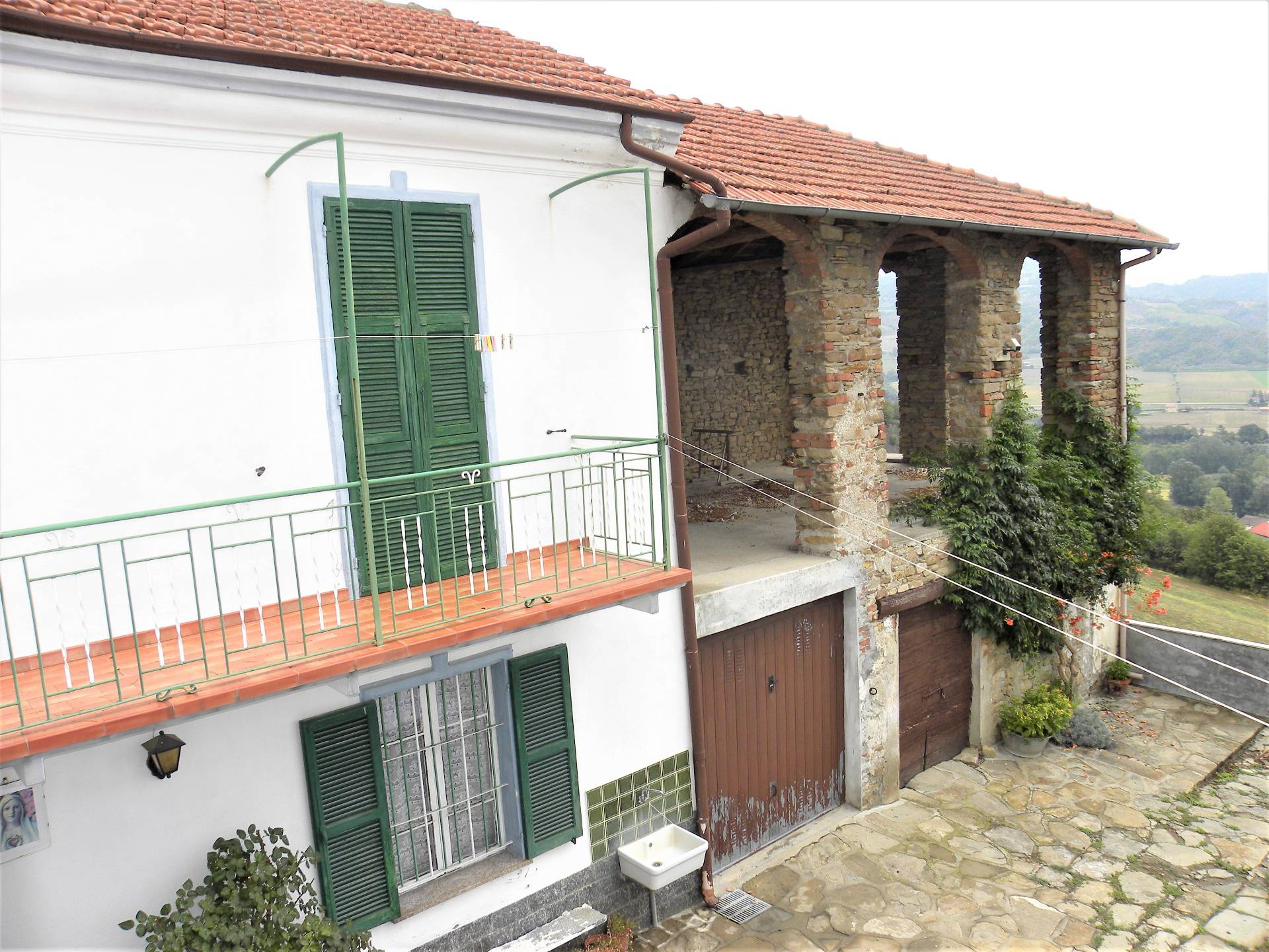 Cascinale / Podere in vendita a Denice