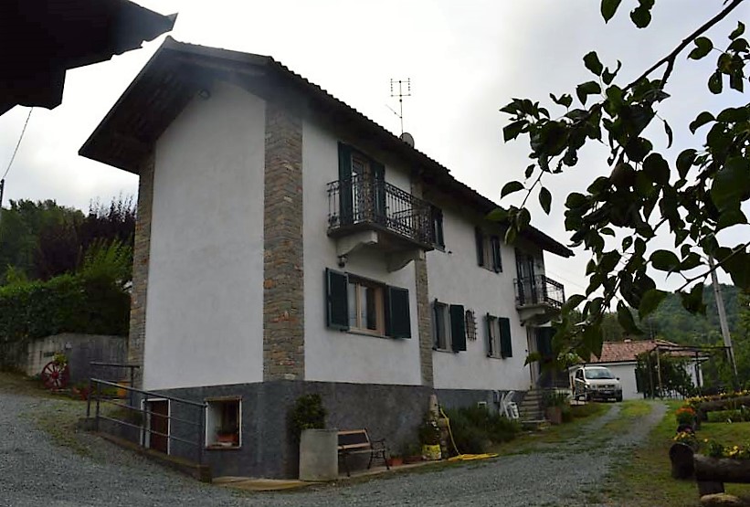 Villa / Villetta in vendita a Cartosio