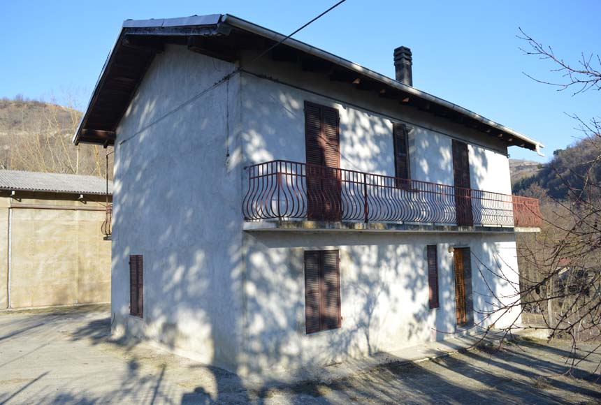 Cascinale / Podere in vendita a Loazzolo