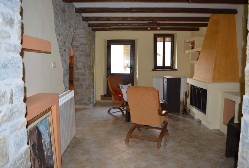 Villa / Villetta in vendita a Giusvalla