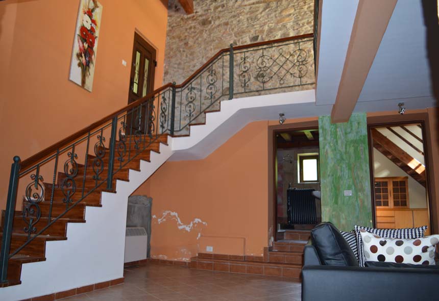 Villa / Villetta in vendita a Giusvalla