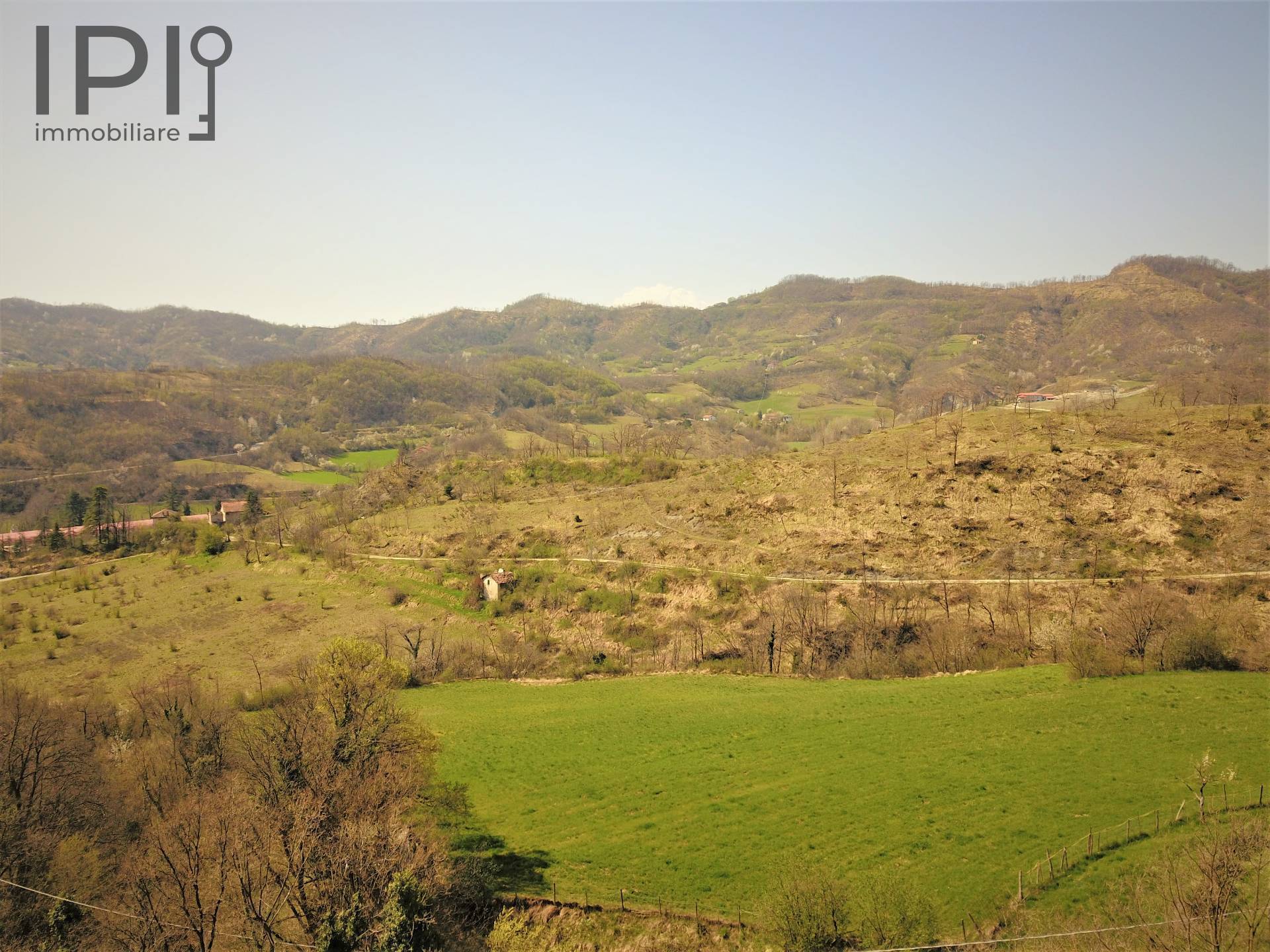 Cascinale / Podere in vendita a Cairo Montenotte