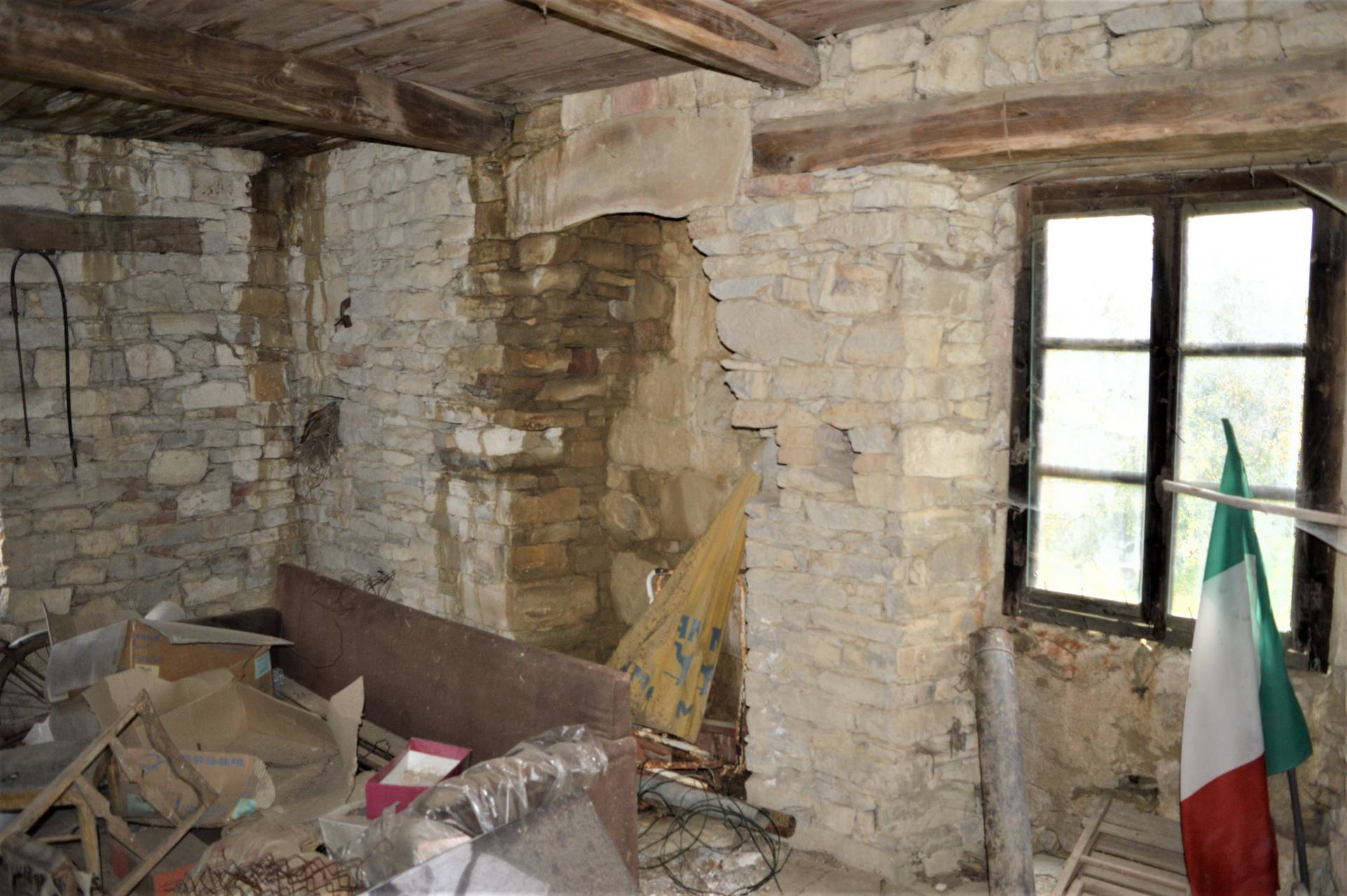 Casa Rustica in vendita a Levice