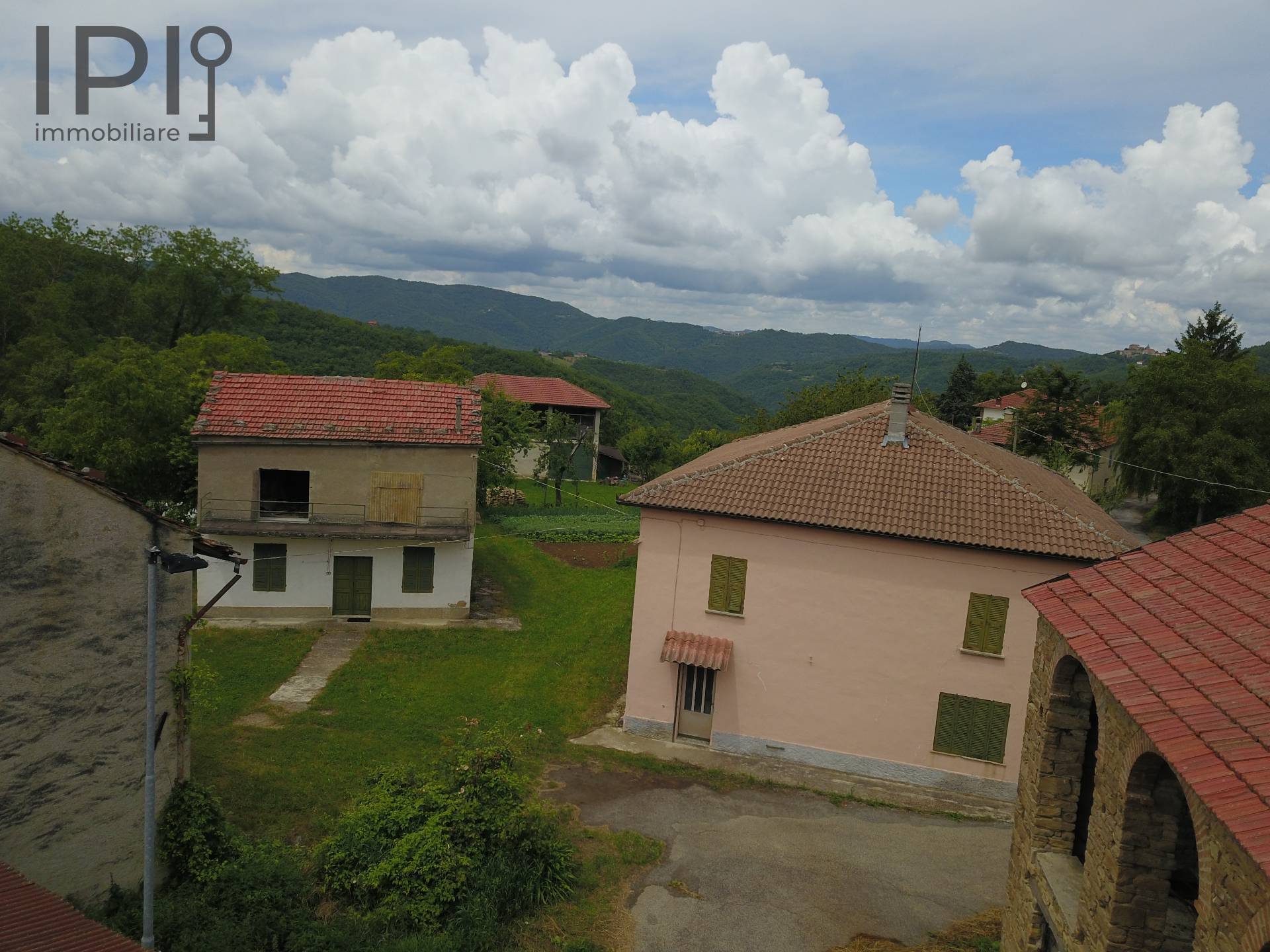 Cascinale / Podere in vendita a Pezzolo Valle Uzzone, Todocco