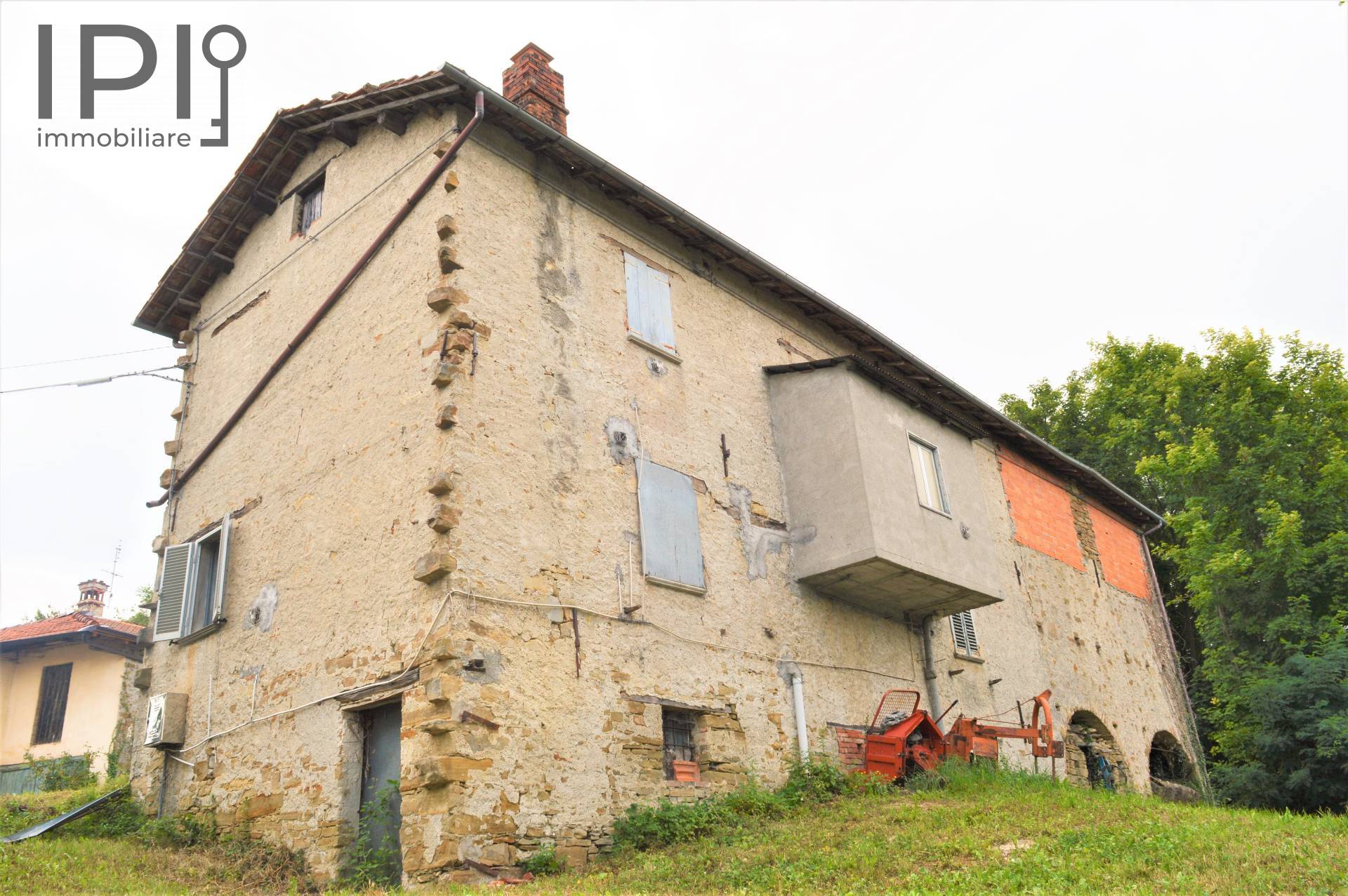 Casa Rustica in vendita a Mombarcaro