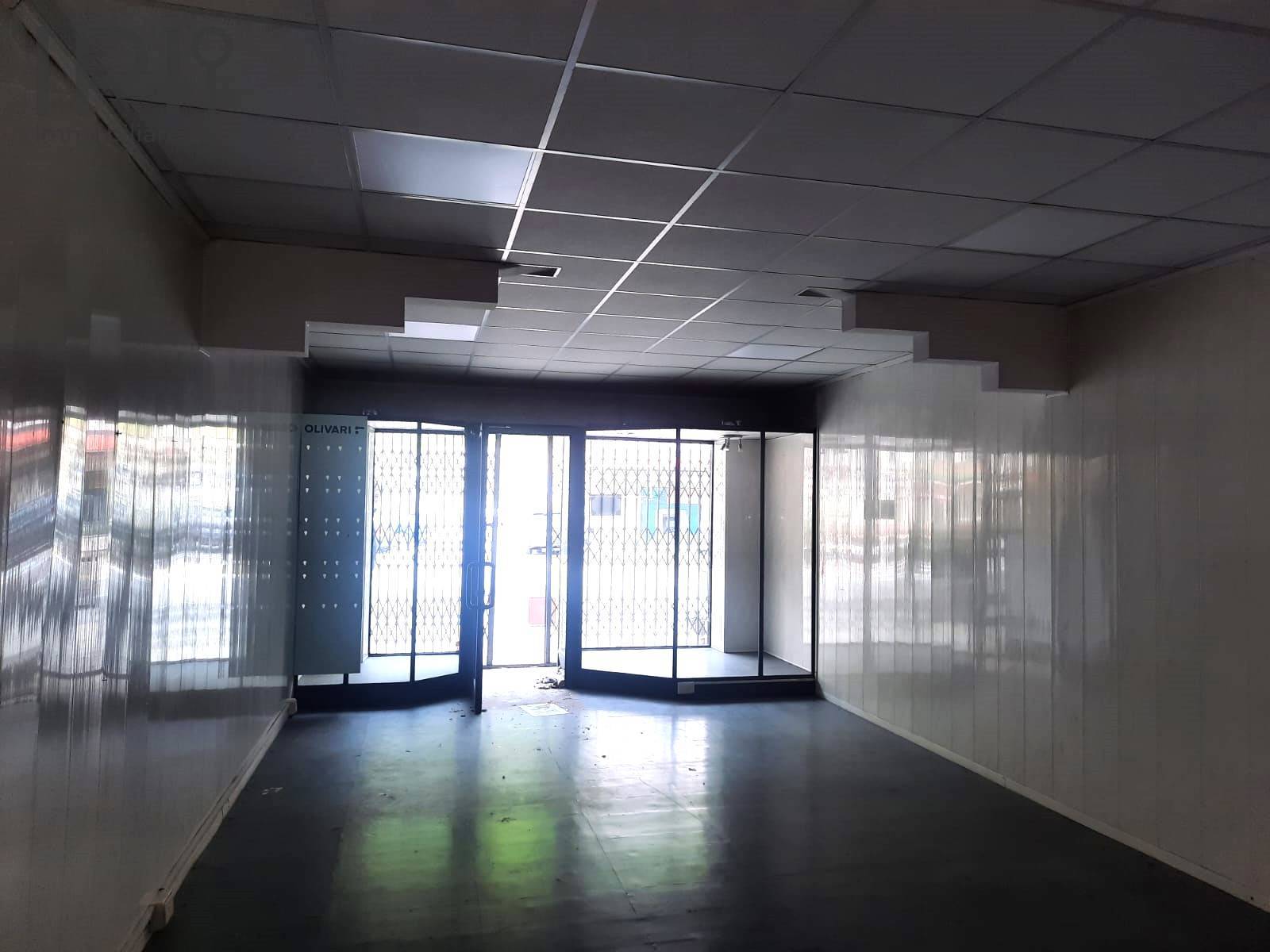 Locale Commerciale / Negozio in vendita a Dego