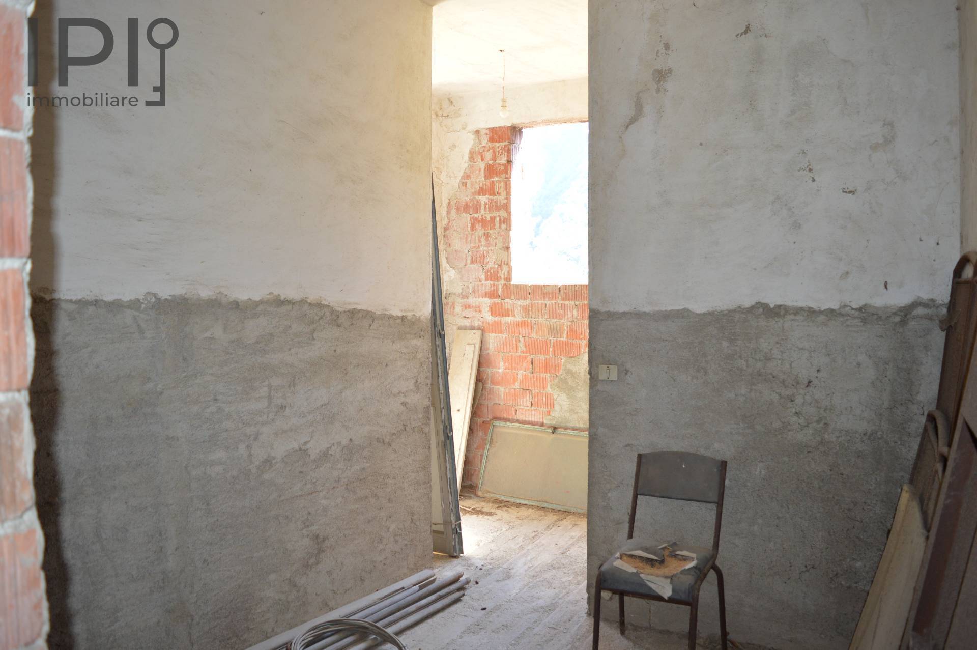 Casa - Semindipendente in vendita a Gorzegno