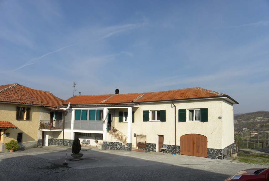 Casa - Semindipendente in vendita a Piana Crixia, Villa