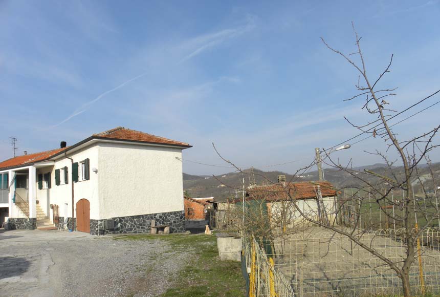 Casa - Semindipendente in vendita a Piana Crixia, Villa
