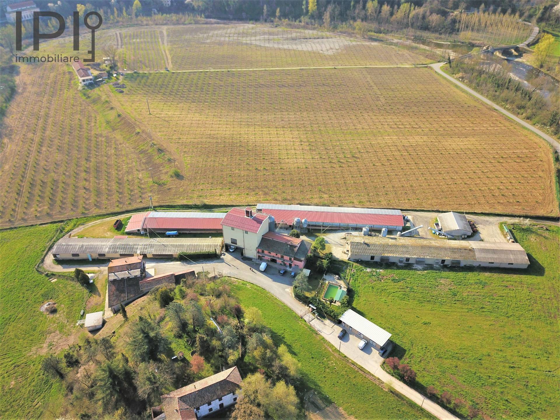 Capannone in vendita a Spigno Monferrato