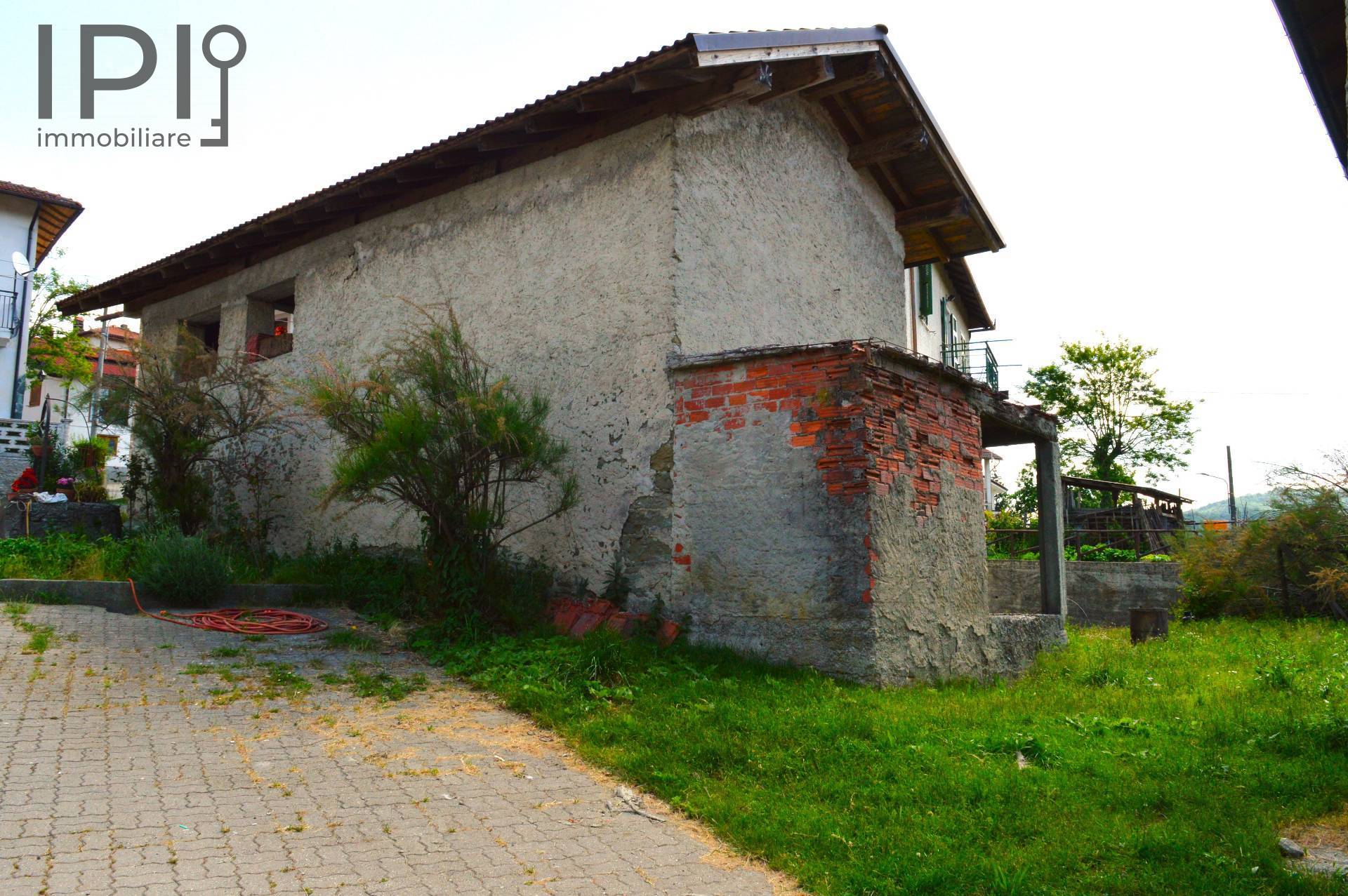 Casa in vendita a Mioglia, Dogli