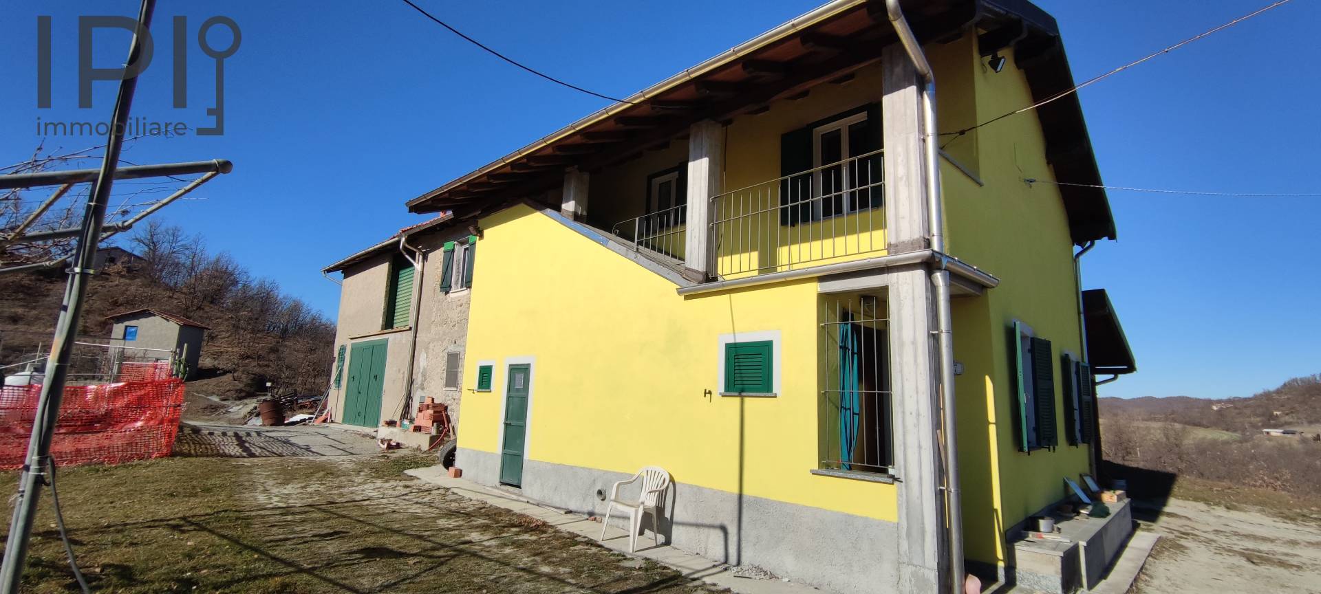 Cascinale / Podere in vendita a Dego