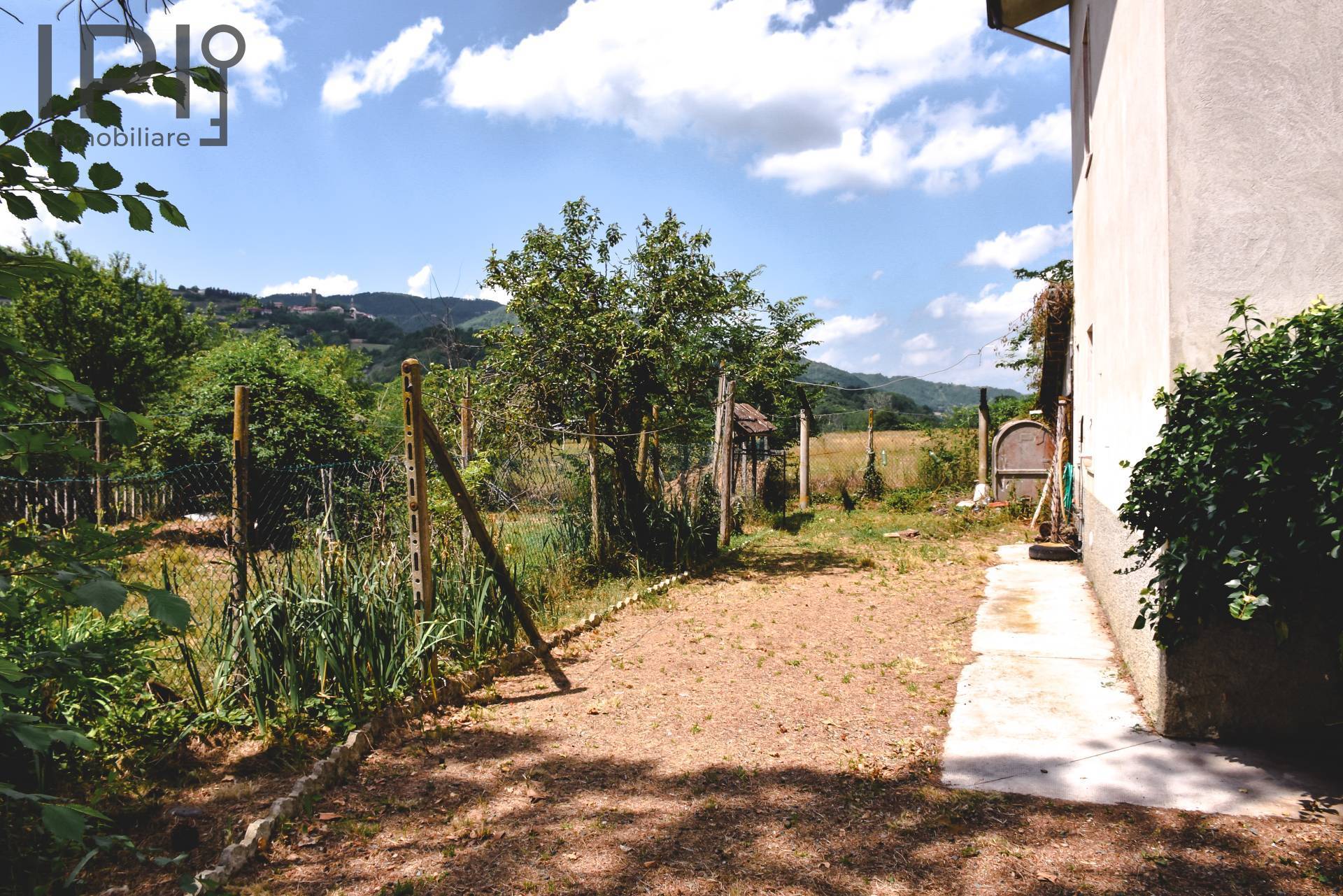 Villa / Villetta in vendita a Mombaldone