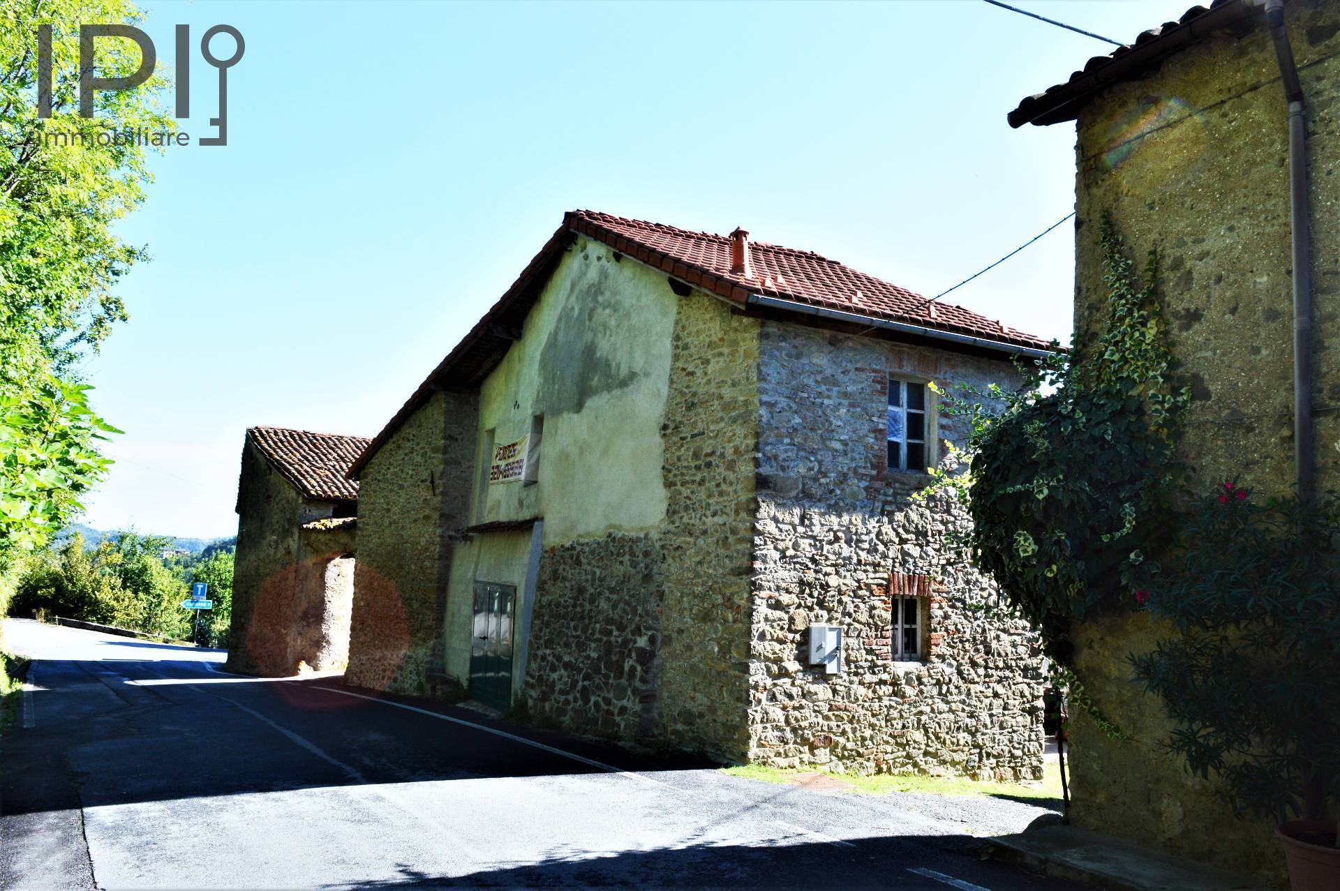 Casa Rustica - Semindipendente in vendita a Plodio, Plodio Alto