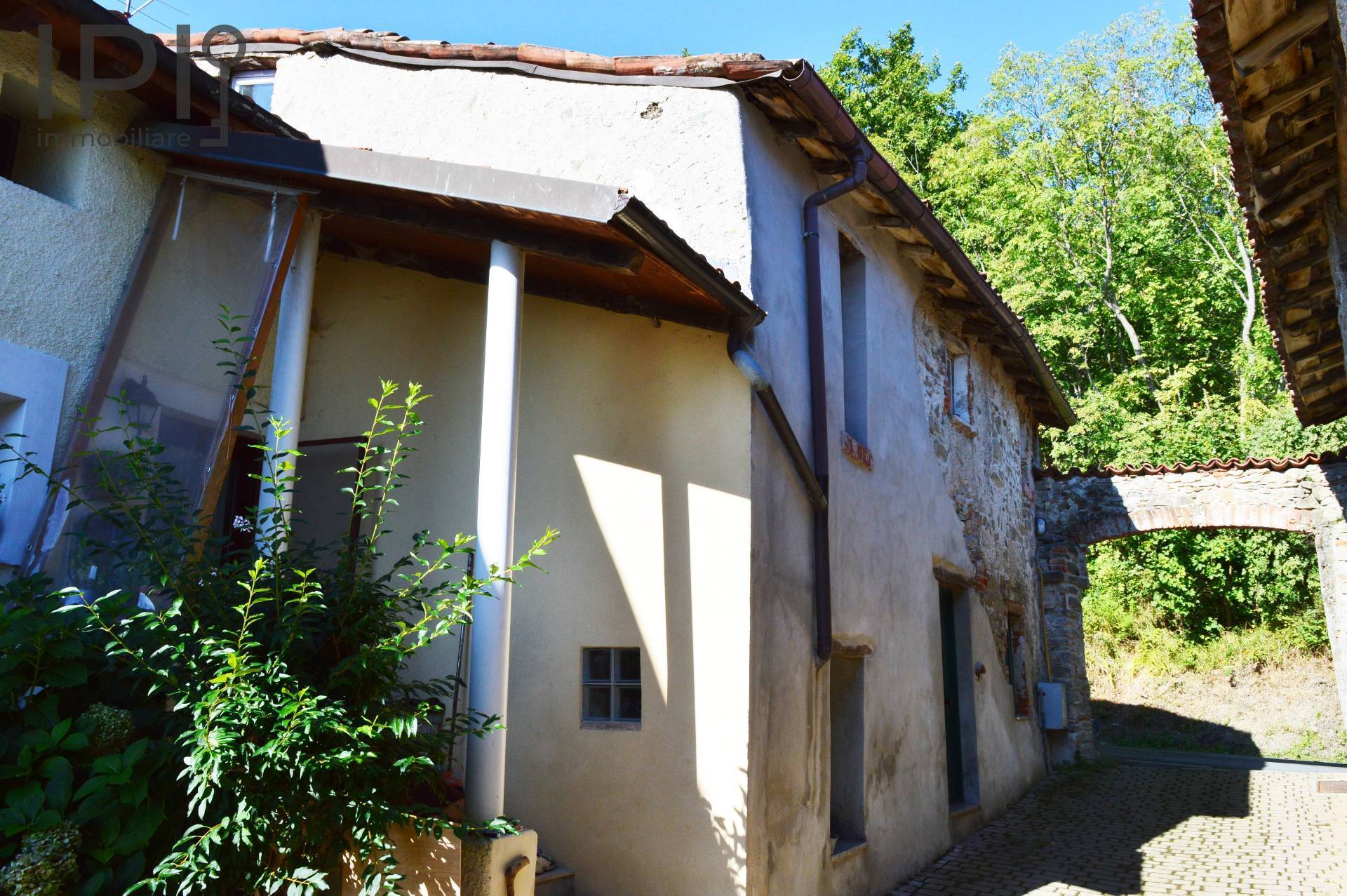 Casa Rustica - Semindipendente in vendita a Plodio, Plodio Alto