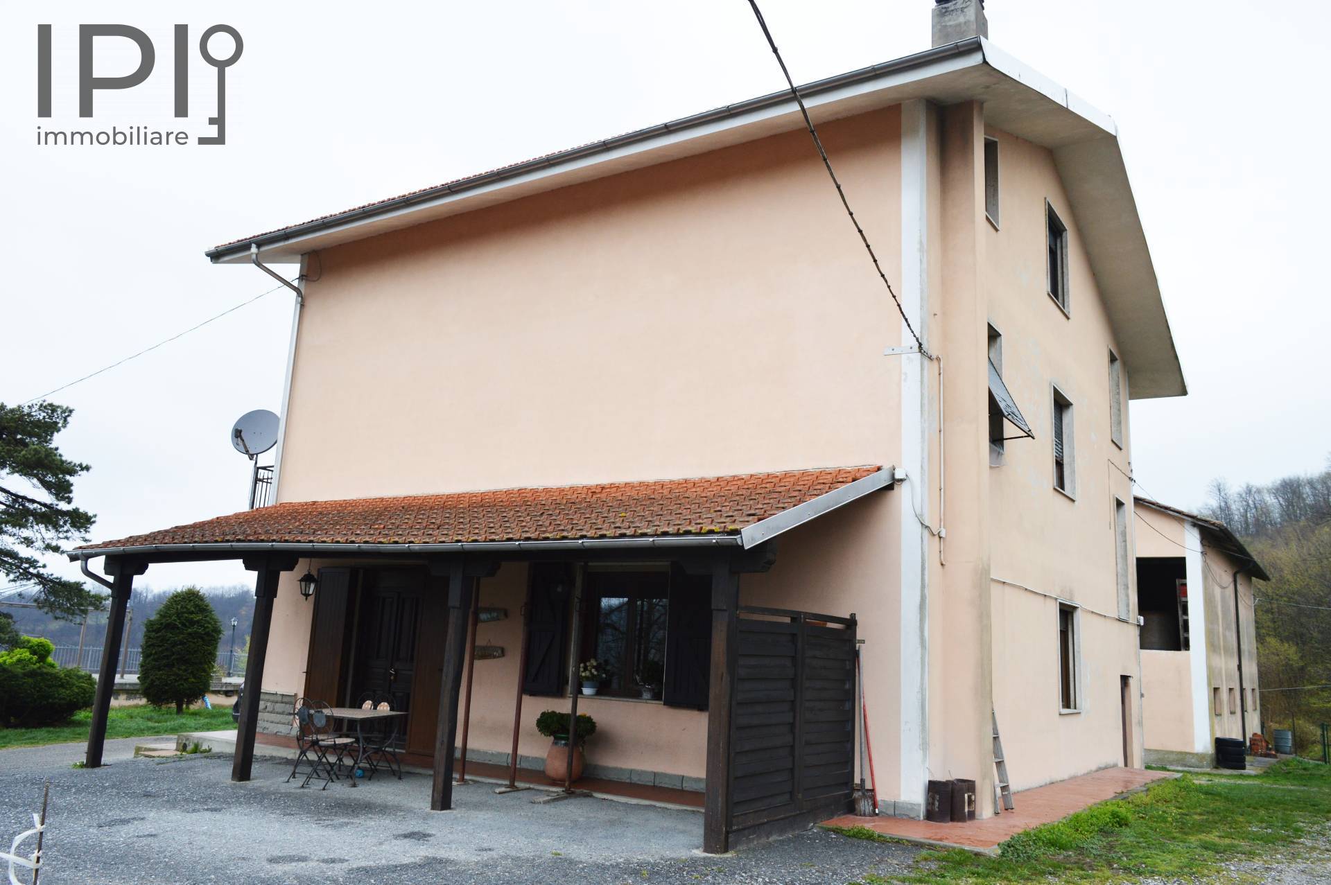 Villa Padronale in vendita a Cairo Montenotte, Monti