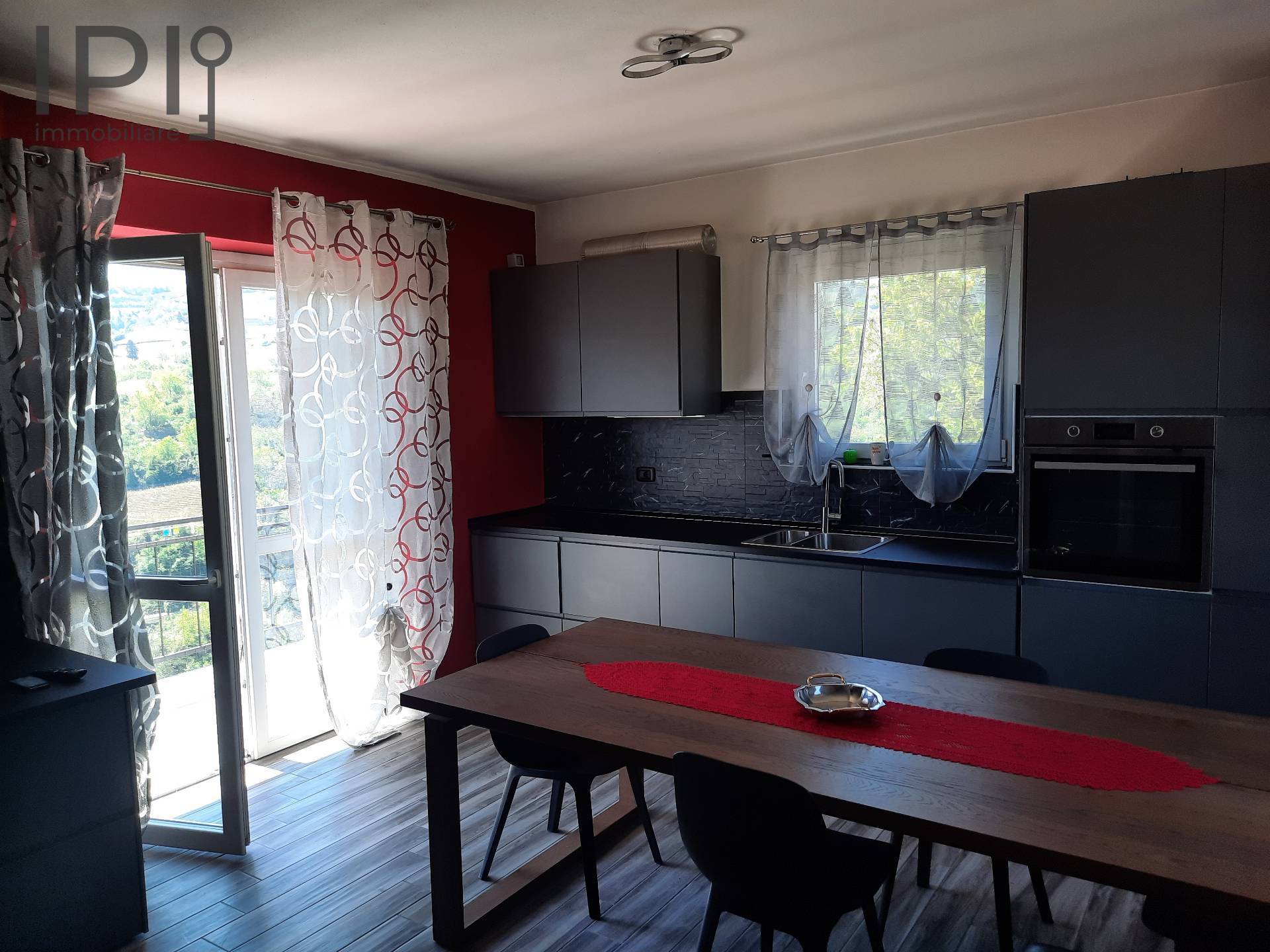 Villa / Villetta in vendita a Canelli