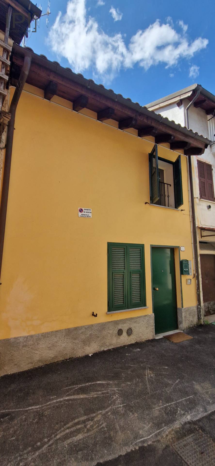 Casa - Semindipendente in vendita a Cairo Montenotte, Rocchetta