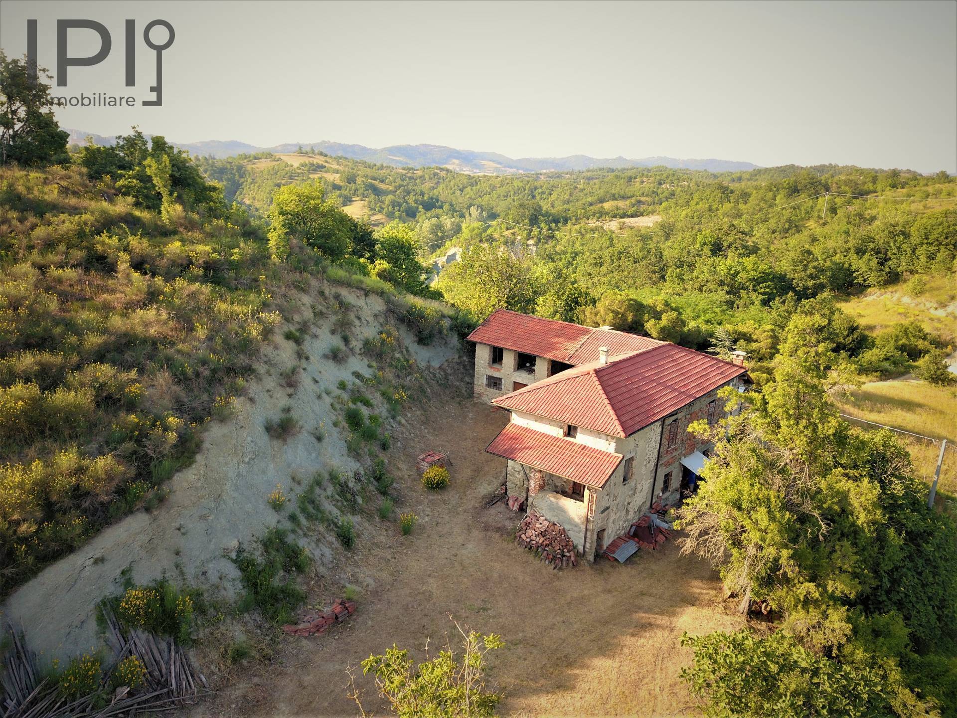 Casa Rustica in vendita a Pareto