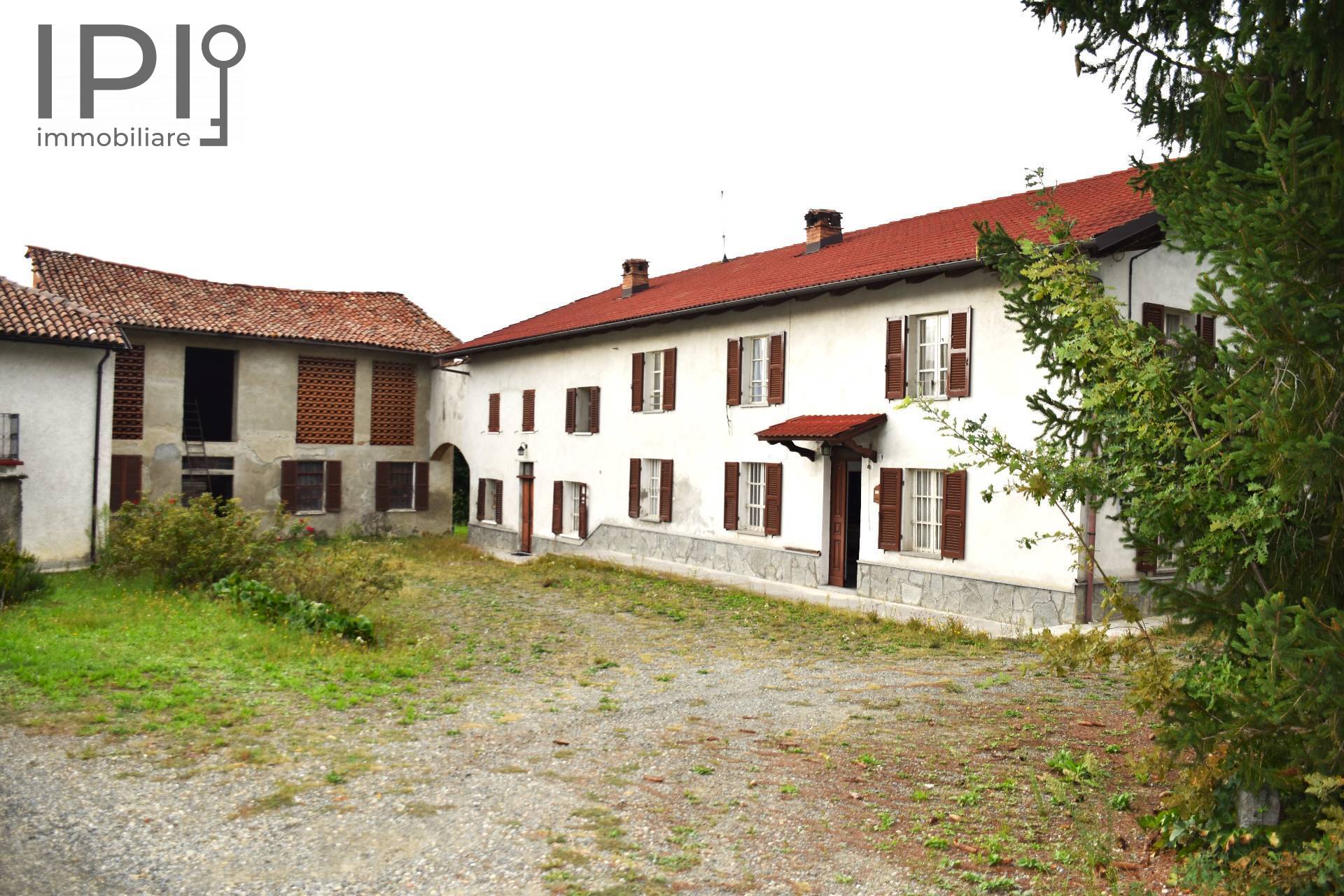 Cascinale / Podere in vendita a Rocchetta Palafea, Palareta