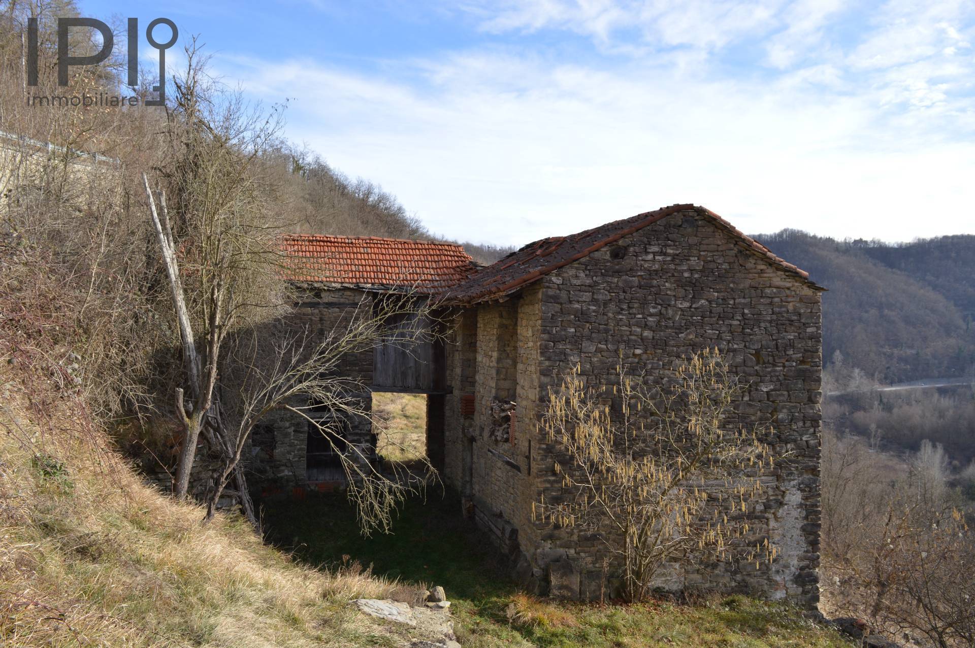 Cascinale / Podere in vendita a Saliceto