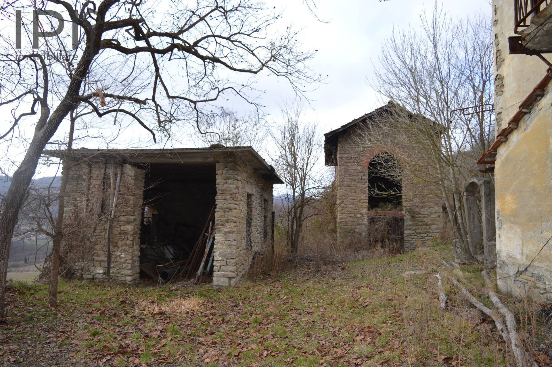 Cascinale / Podere in vendita a Saliceto