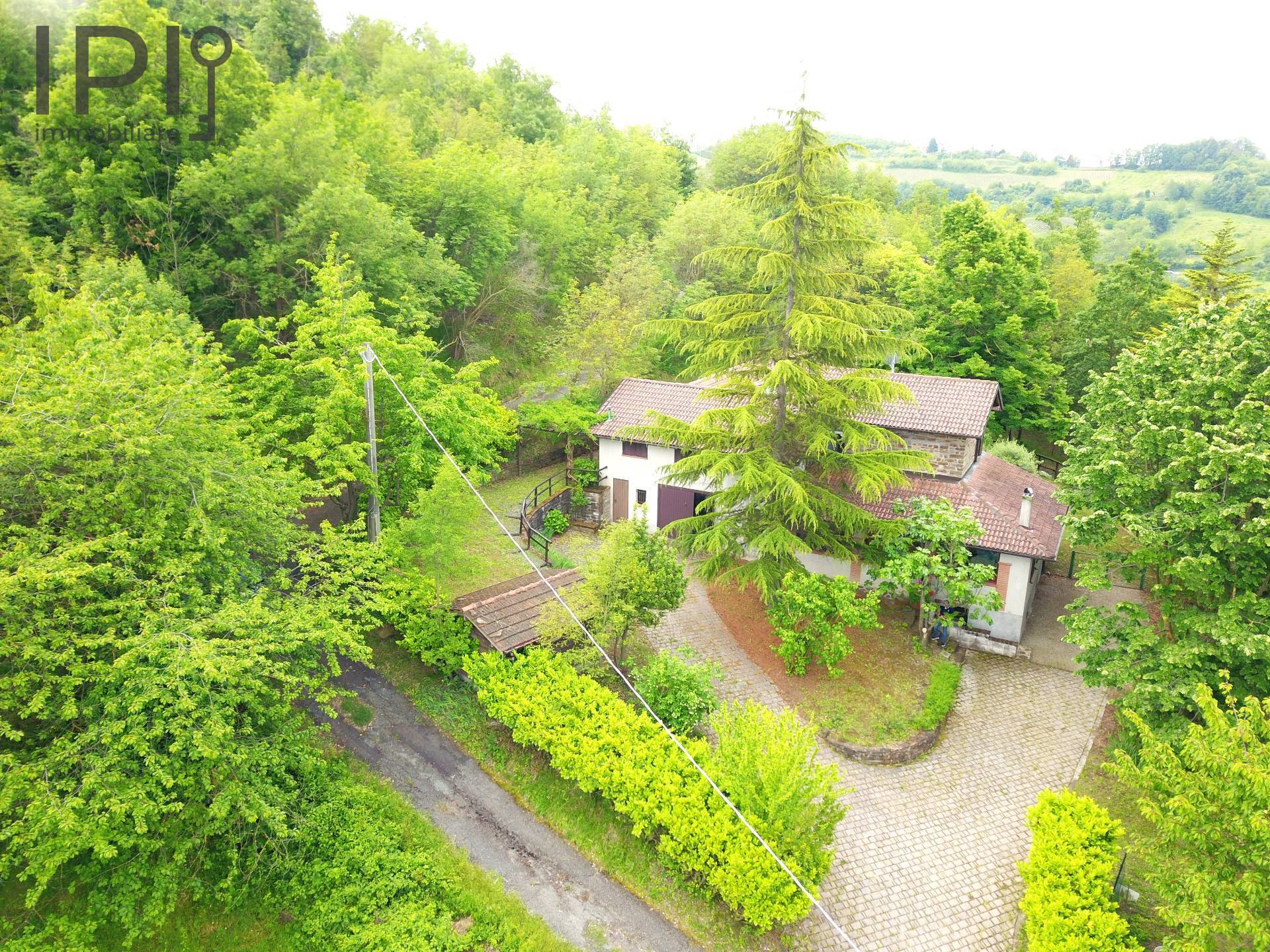 Villa / Villetta in vendita a Castelletto d'Erro