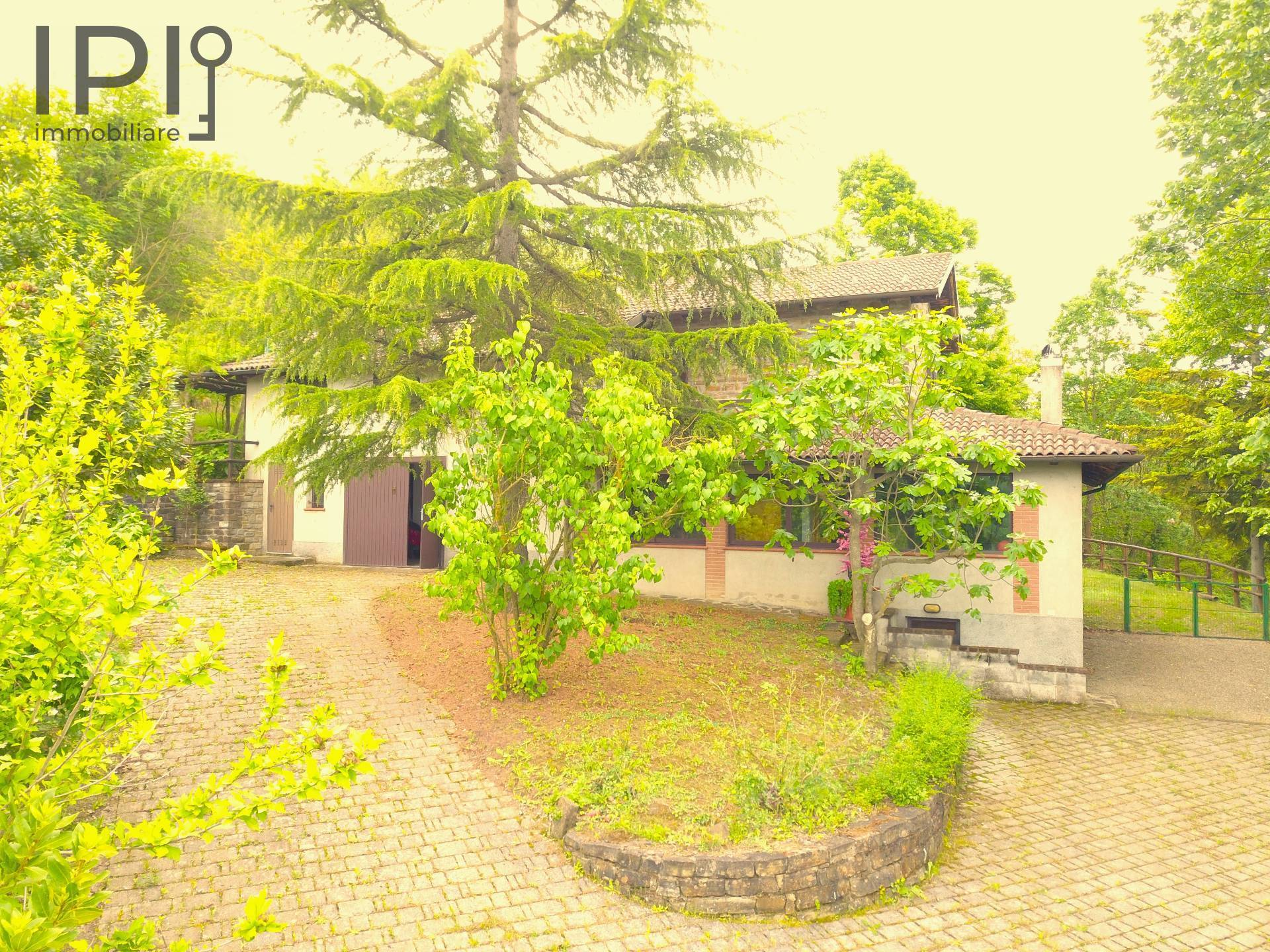 Villa / Villetta in vendita a Castelletto d'Erro