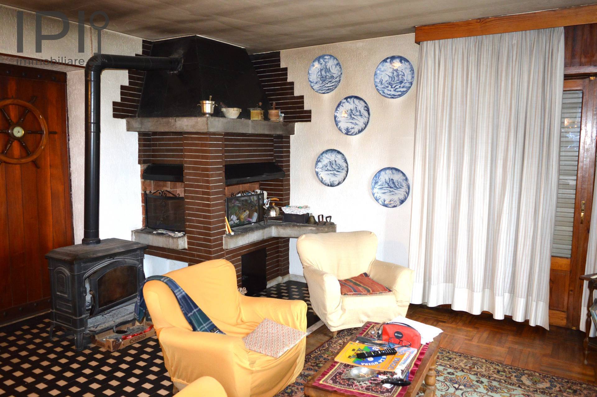 Villa / Villetta in vendita a Mombarcaro