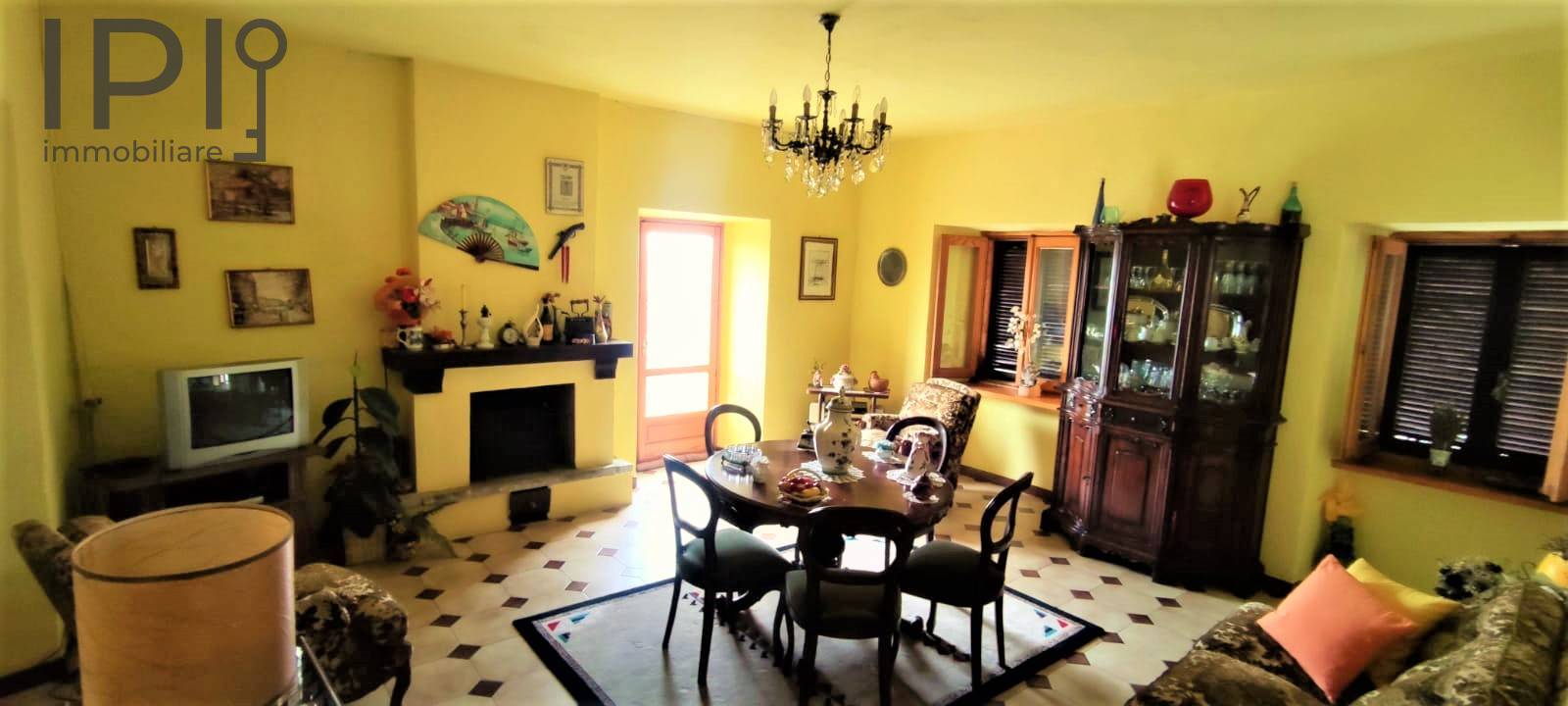 Villa Padronale in vendita a Vesime