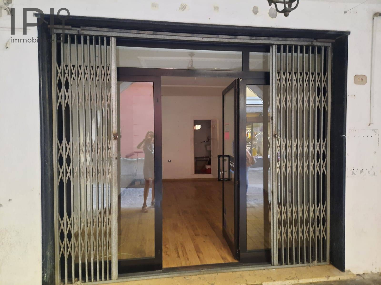 Attivita' Commerciale in affitto a Cairo Montenotte