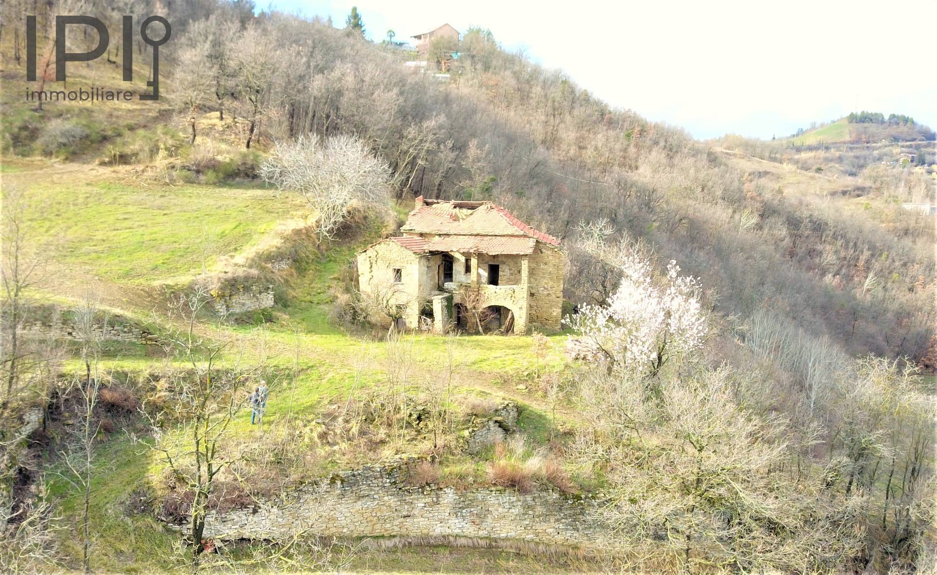 Casa Rustica in vendita a Montechiaro d'Acqui, Gaggioni