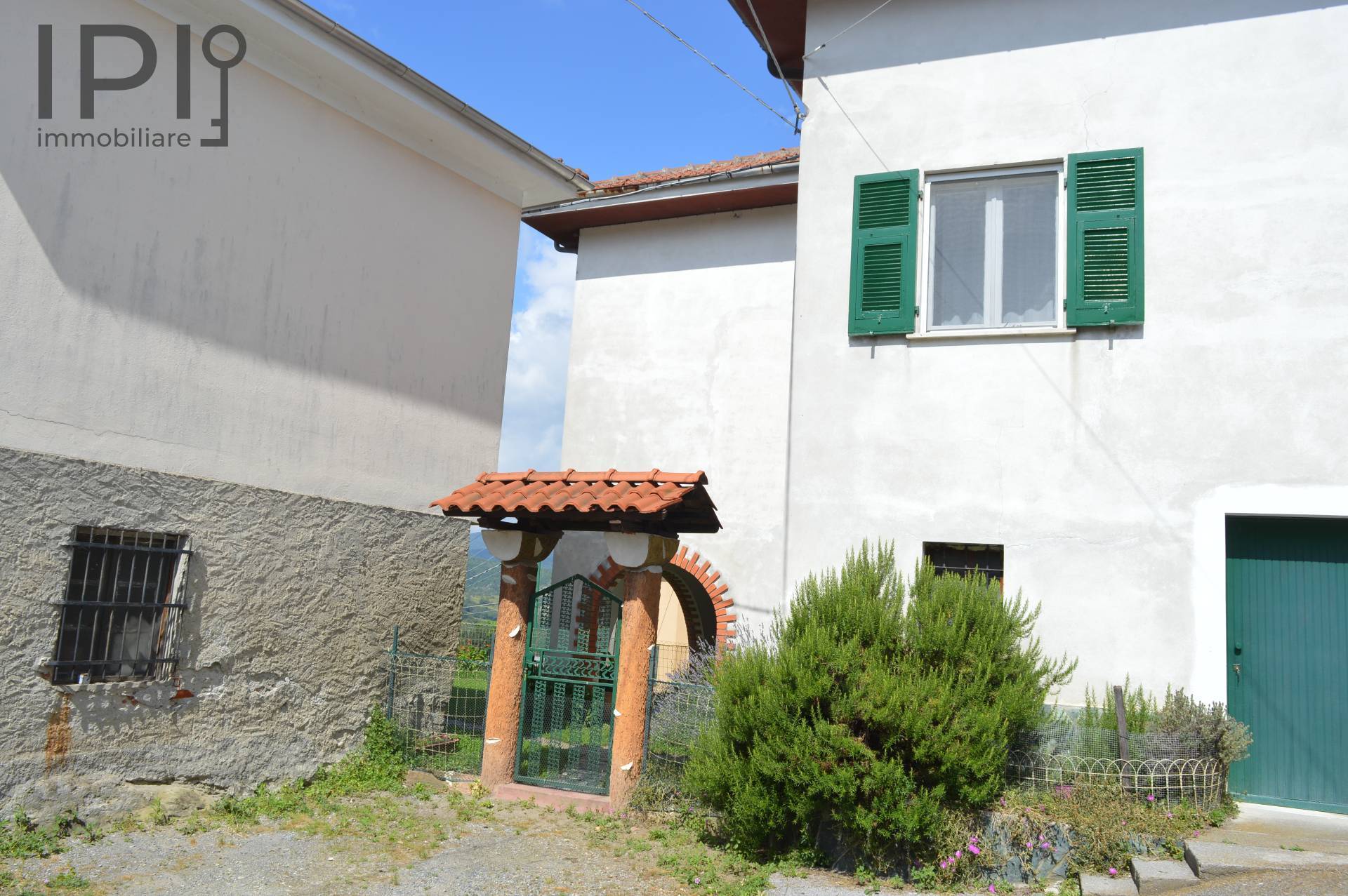 Casa - Semindipendente in vendita a Dego, Piano