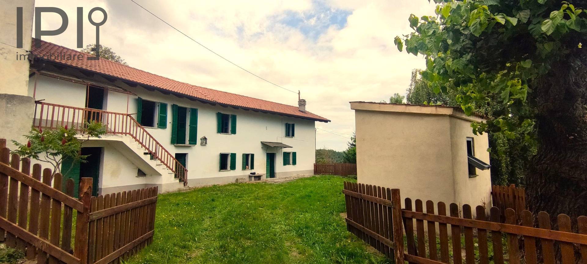 Cascinale / Podere in vendita a Roccaverano