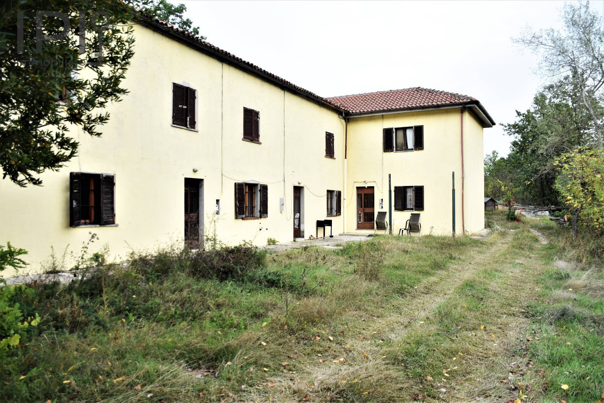 Cascinale / Podere in vendita a Loazzolo