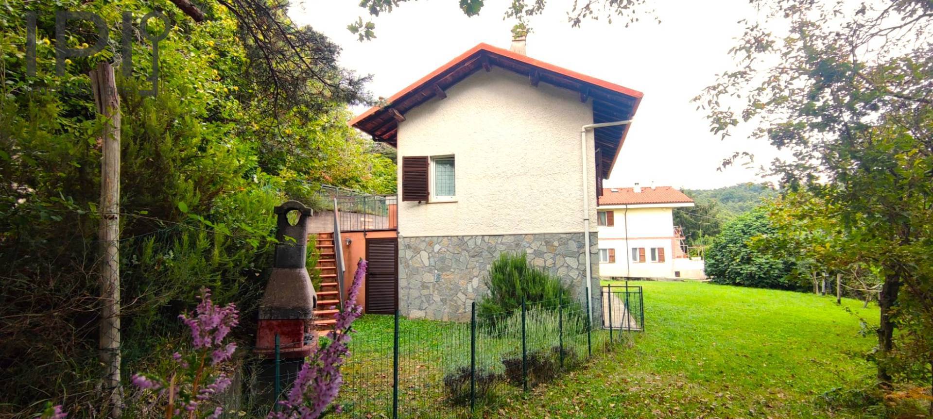 Villa / Villetta in vendita a Giusvalla