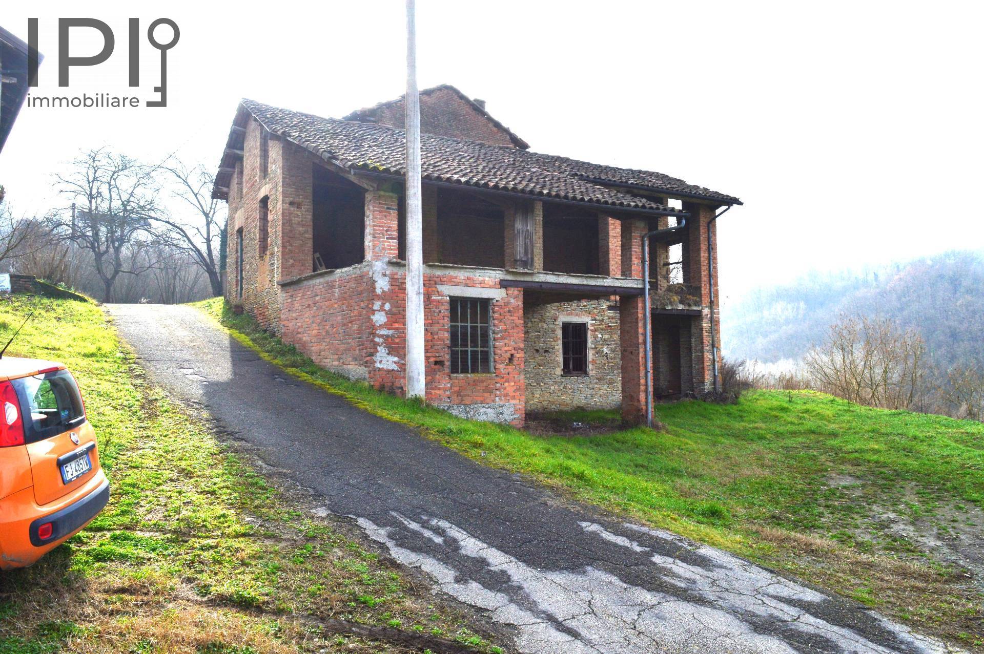 Casa Rustica in vendita a Cassinasco