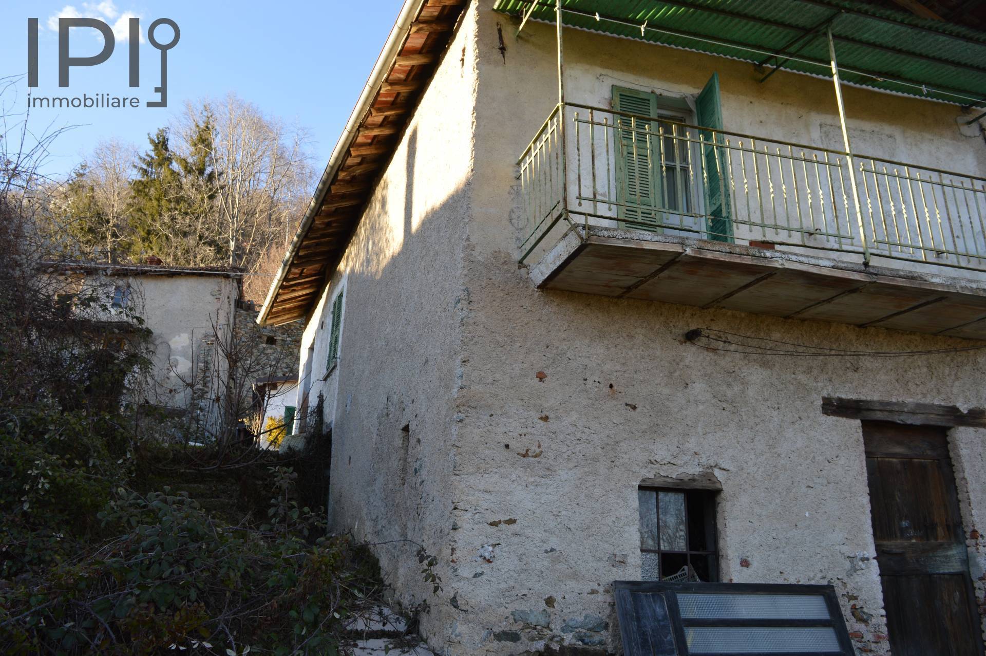 Casa Rustica - Semindipendente in vendita a Murialdo