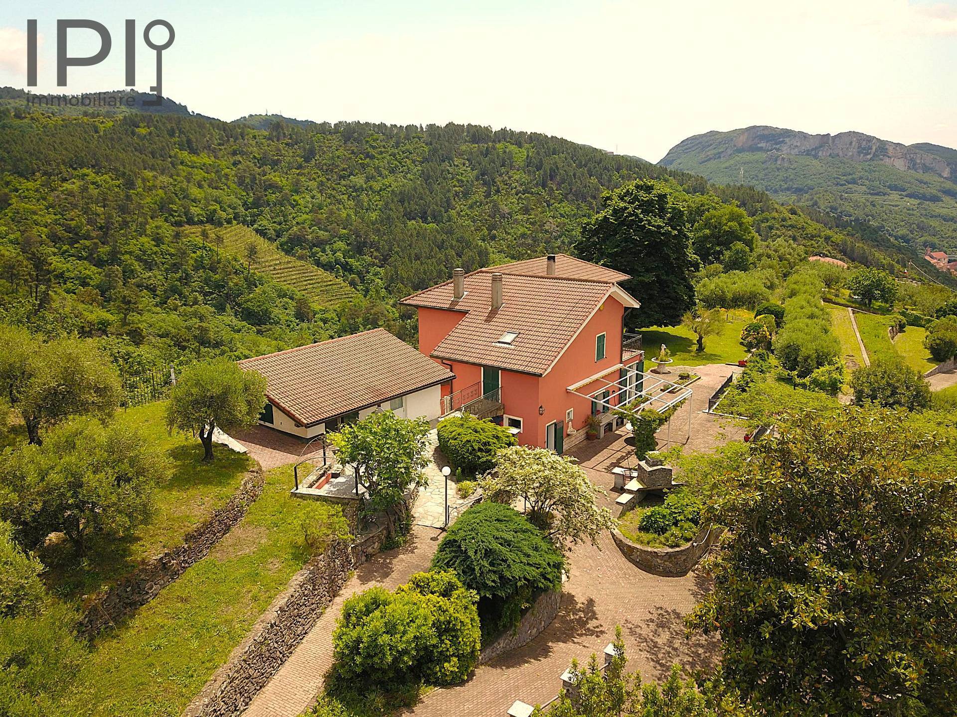 Villa / Villetta in vendita a Orco Feglino