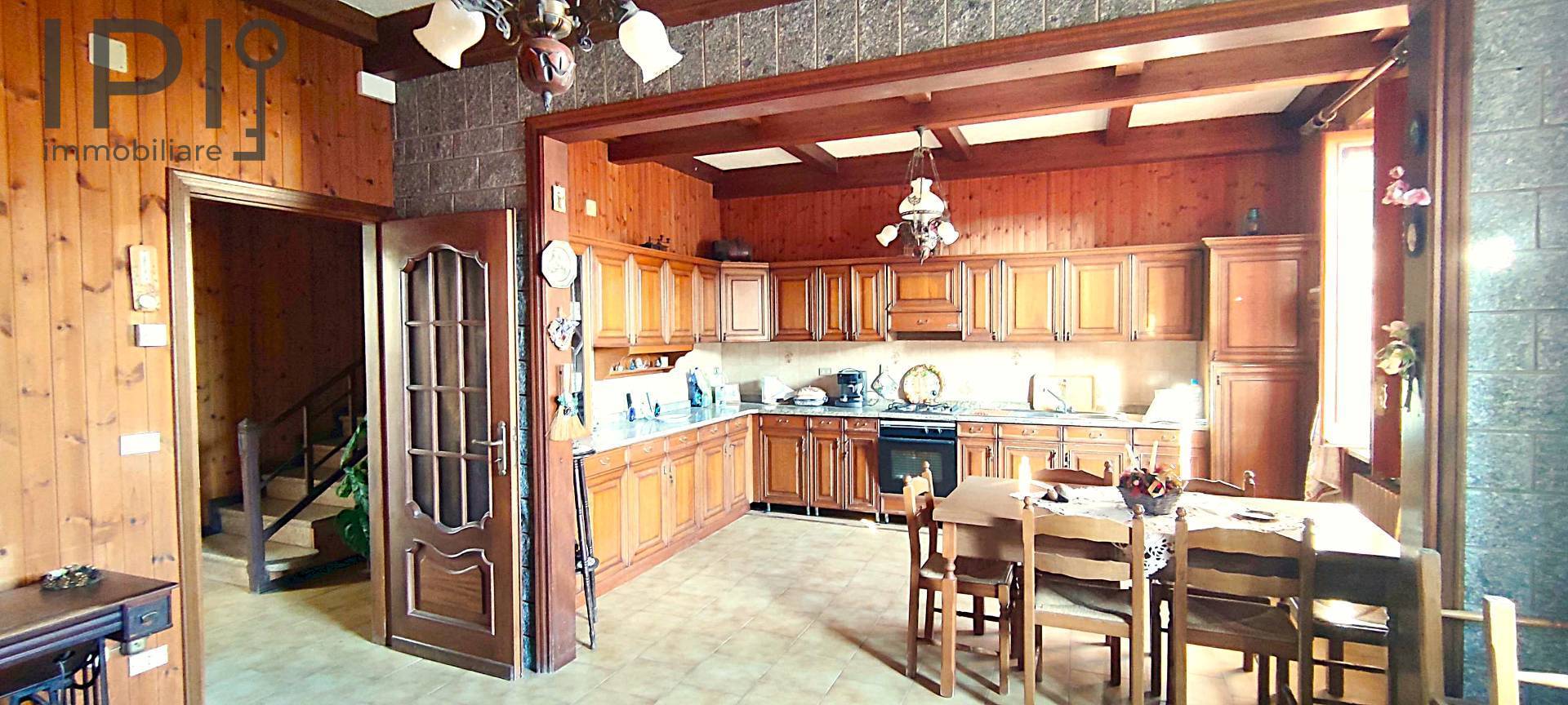 Casa - Semindipendente in vendita a Castel Rocchero