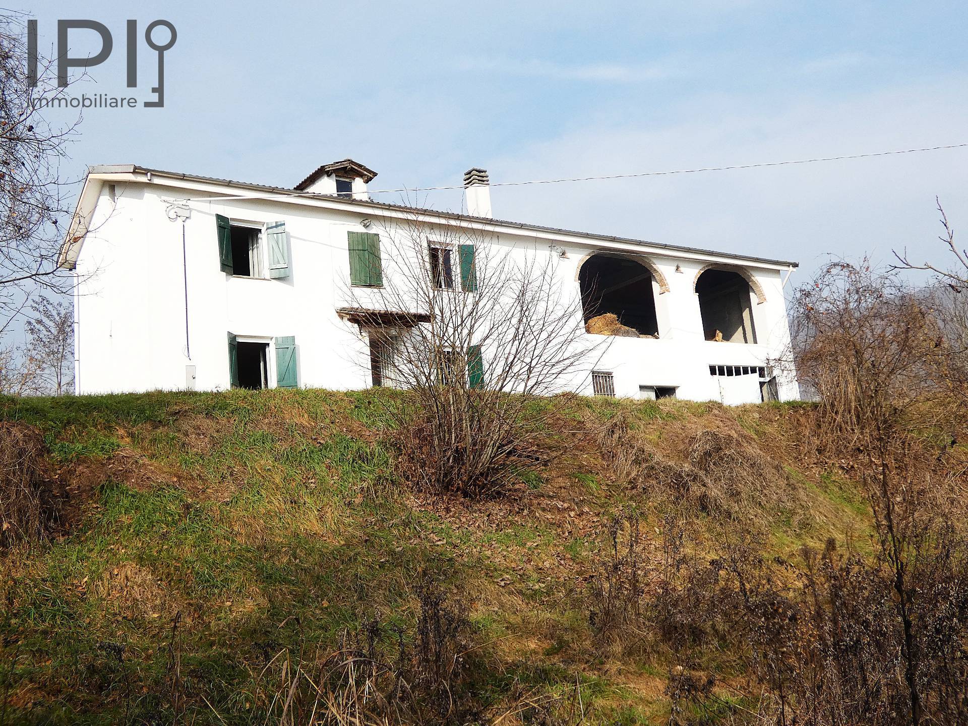 Cascinale / Podere in vendita a Spigno Monferrato