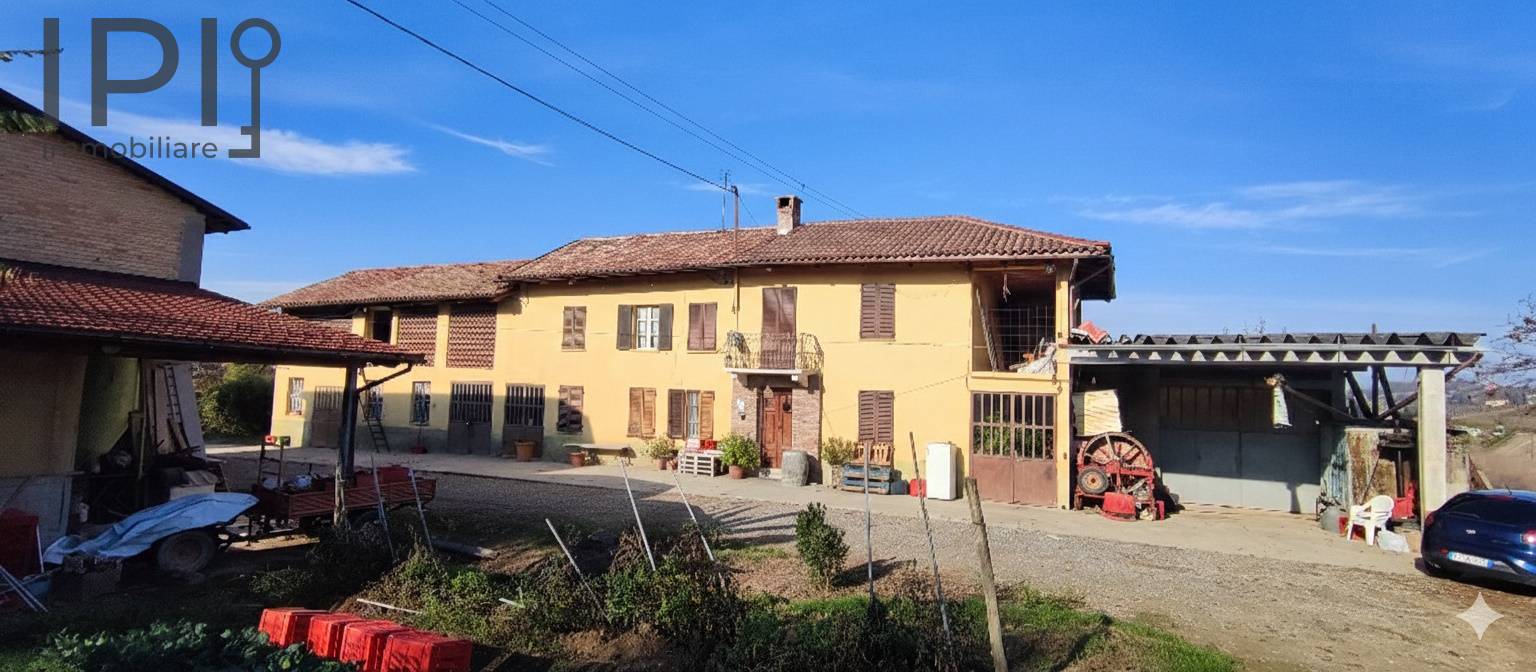 Cascinale / Podere in vendita a Costigliole d'Asti