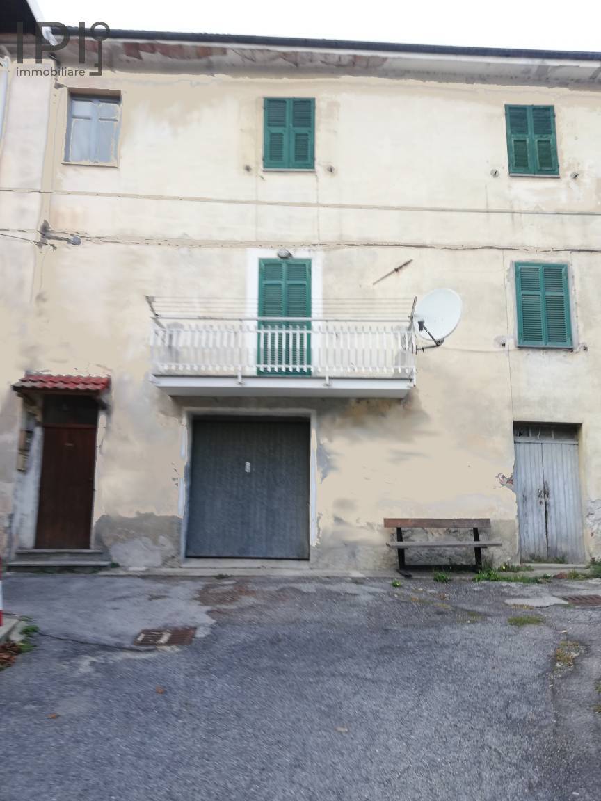 Casa - Semindipendente in vendita a Bormida