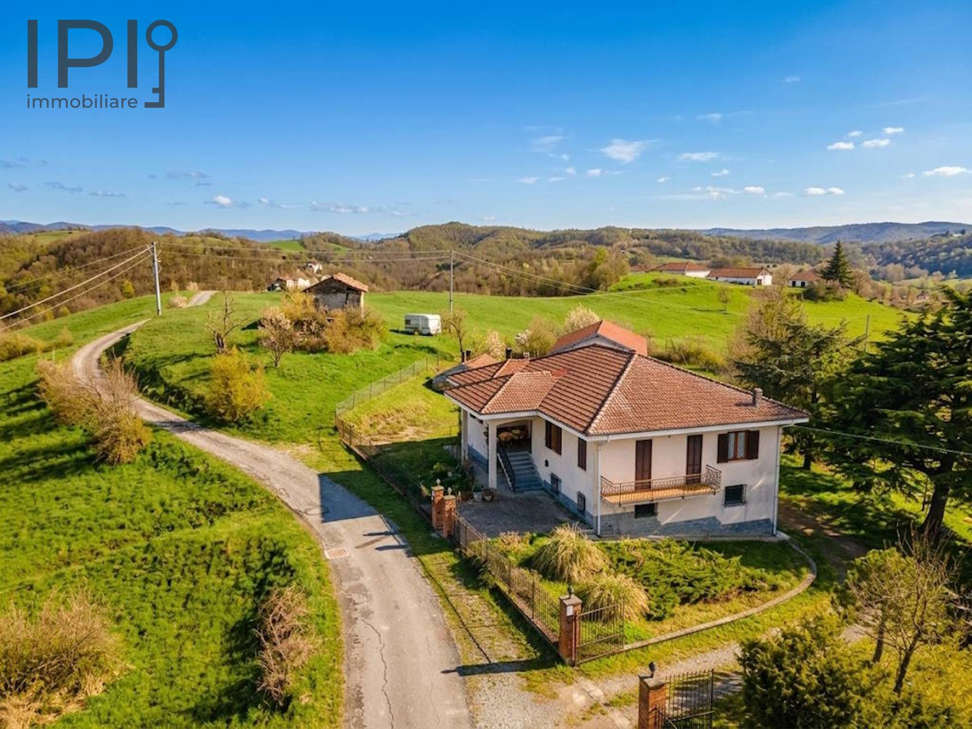 Villa / Villetta in vendita a Pareto