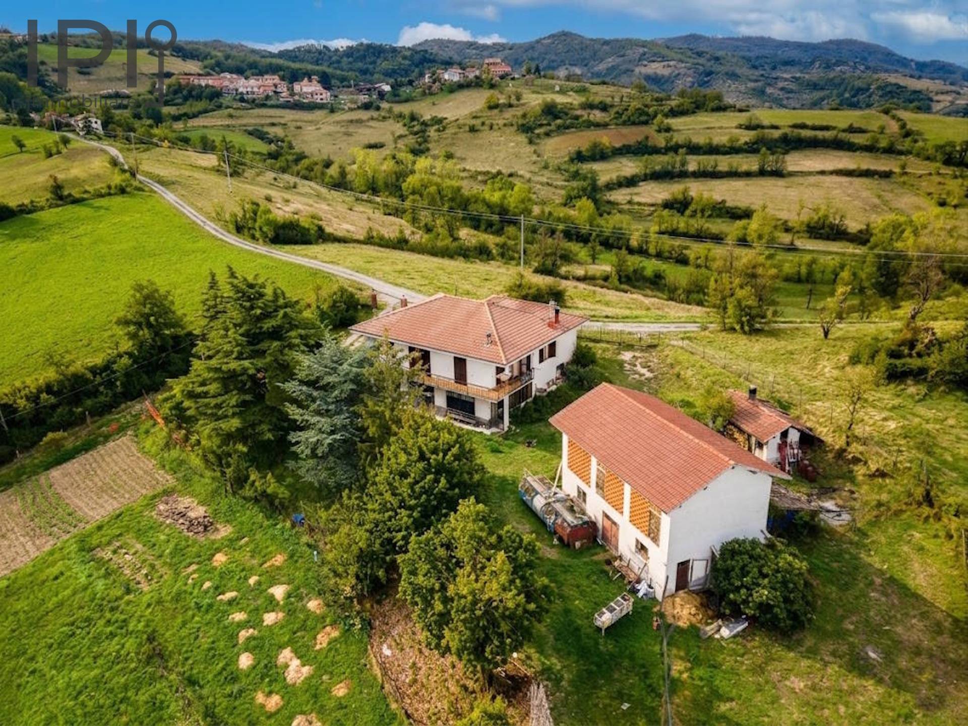Villa / Villetta in vendita a Pareto