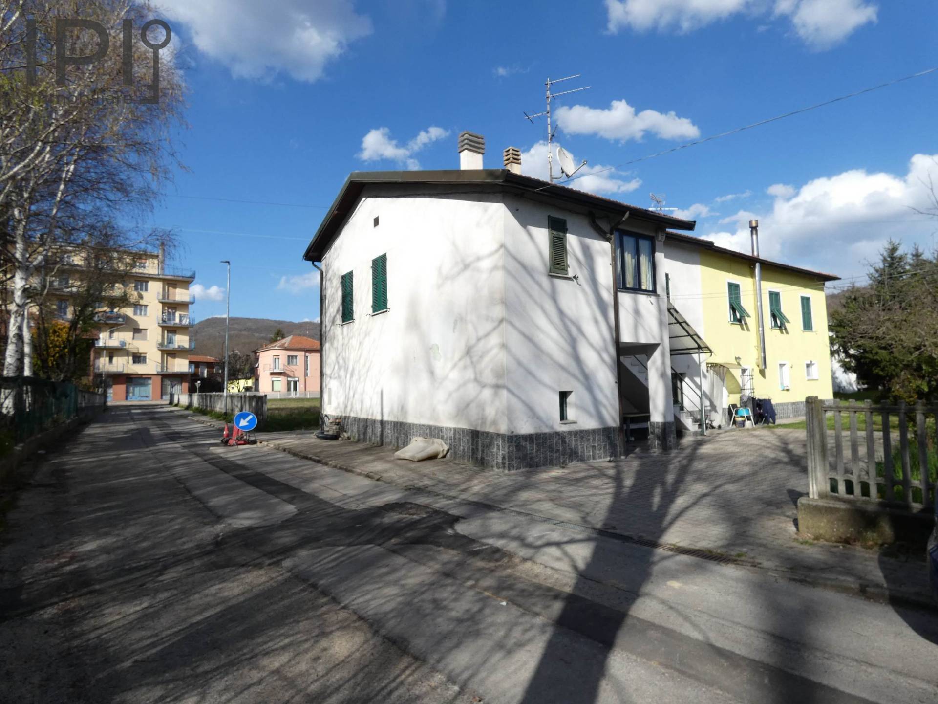 Casa - Semindipendente in vendita a Cairo Montenotte, Bragno