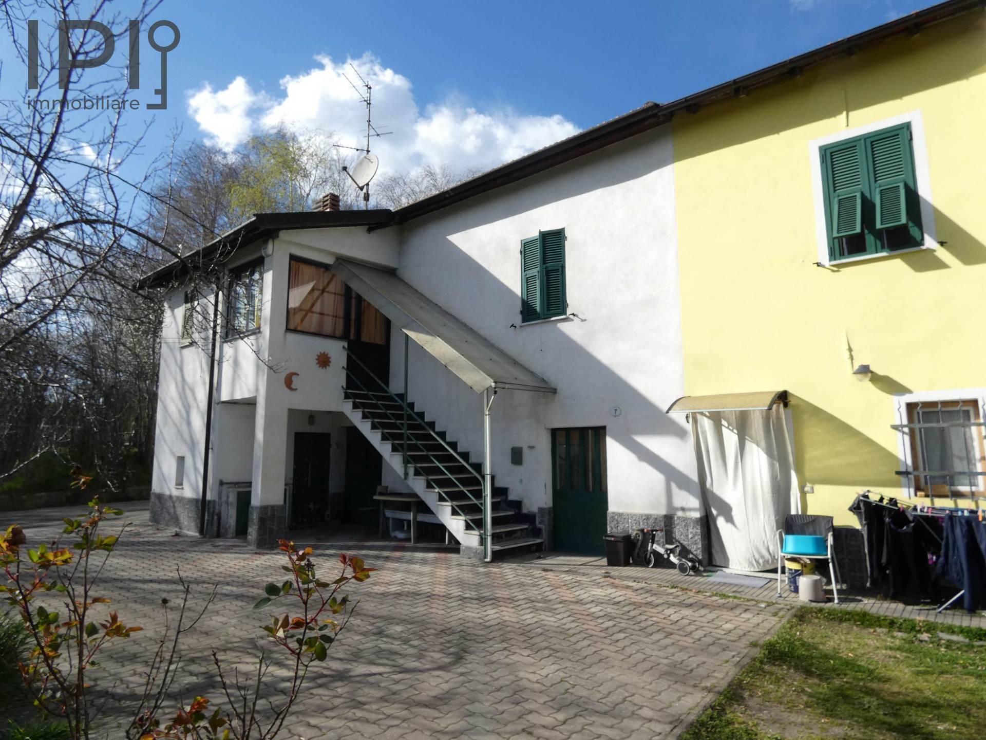 Casa - Semindipendente in vendita a Cairo Montenotte, Bragno